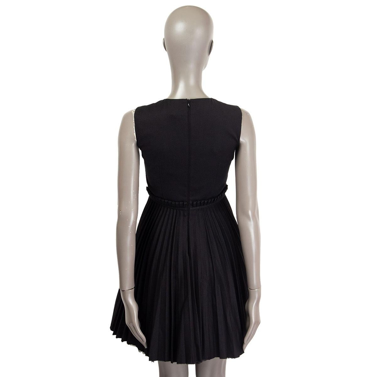 RED VALENTINO black cotton Pleated Sleeveless Dress 38 XS In Excellent Condition In Zürich, CH