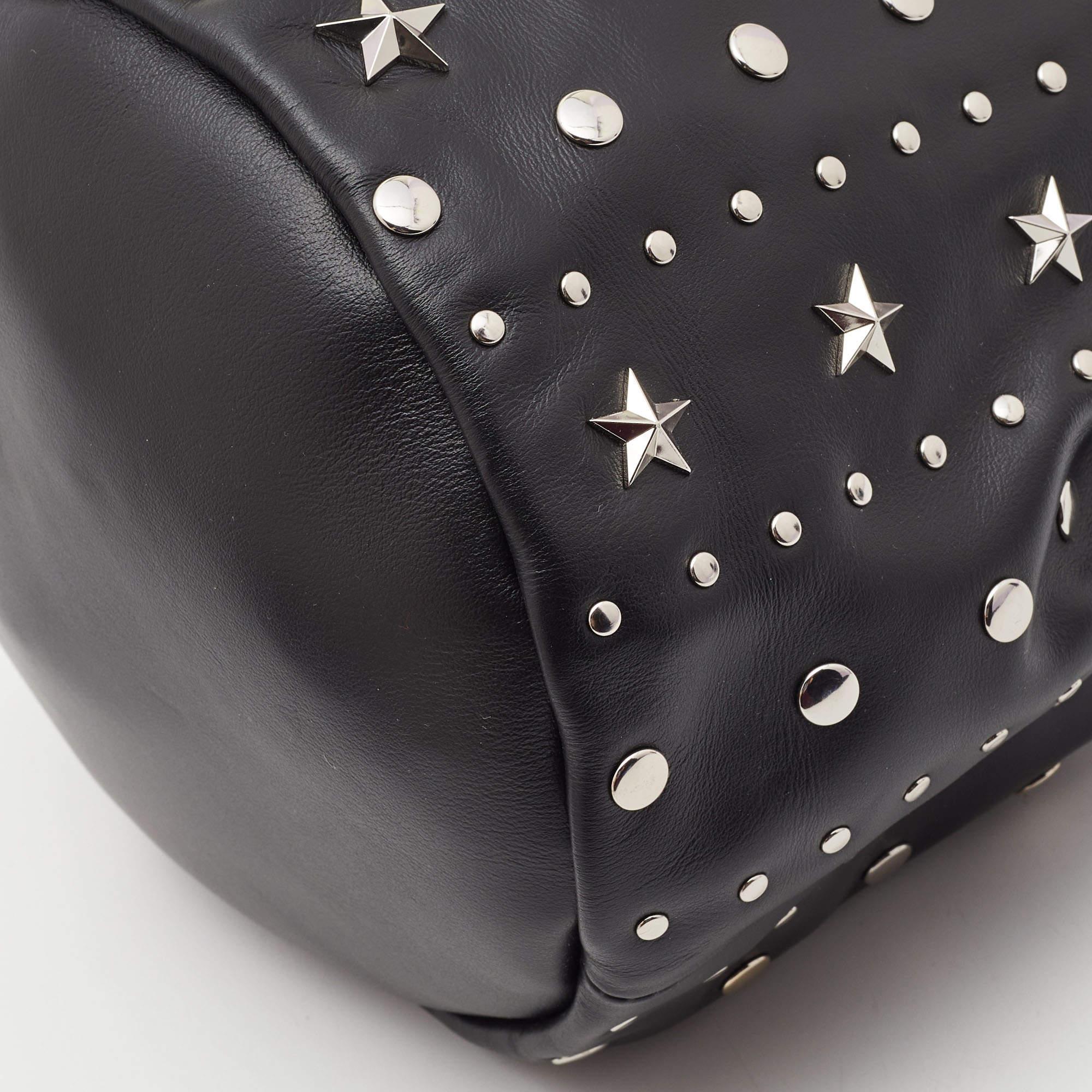 RED Valentino Borsa a secchiello con coulisse e borchie in pelle nera 3