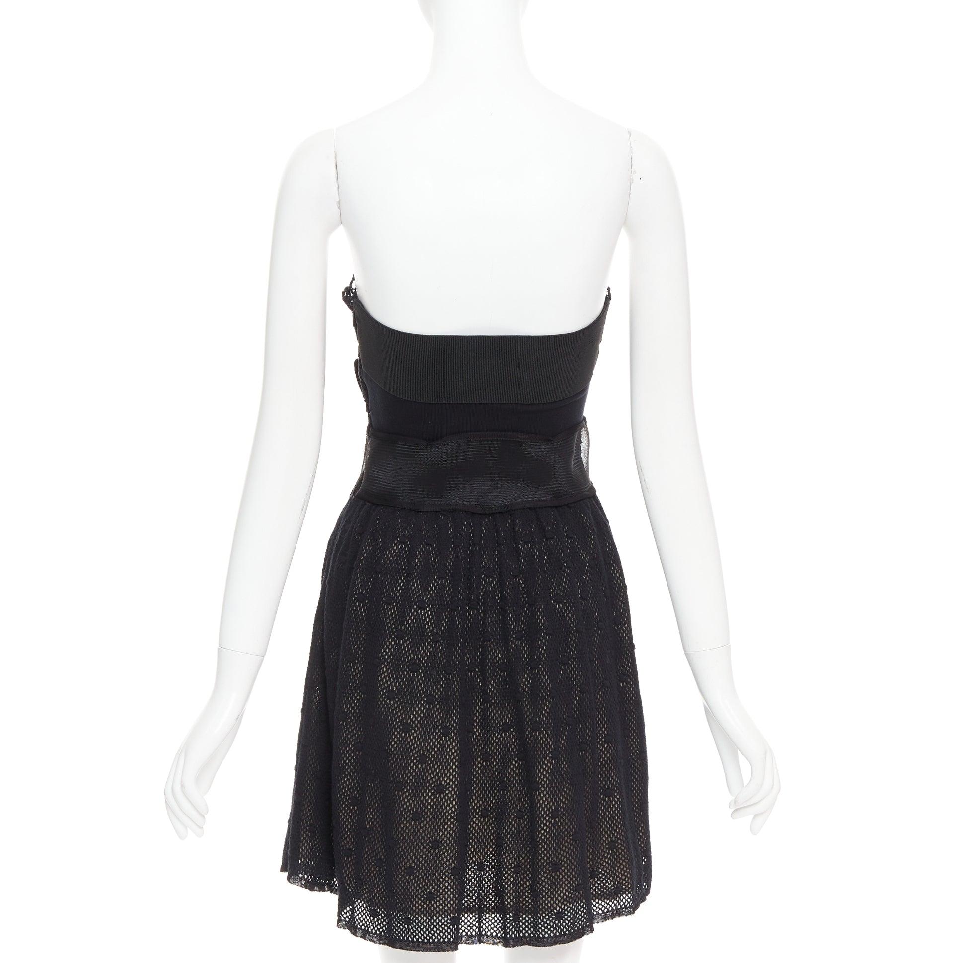 RED VALENTINO vestido sin tirantes negro de encaje con lazo rígido adornado en venta 1