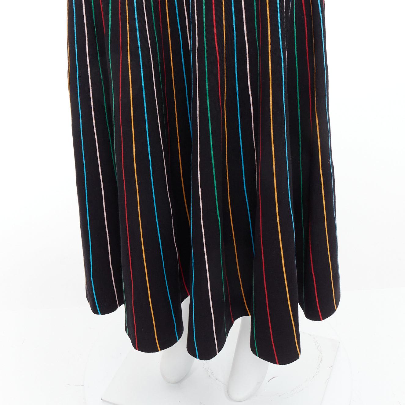 RED VALENTINO - Jupe midi en maille de coton mélangé à rayures arc-en-ciel - noir S
Référence : KNLM/A00322
Marque : Valentino Rouge
Matière : Coton, mélange
Couleur : noir, multicolore
Motif : Rayé
Fermeture : élastique
Détails supplémentaires :