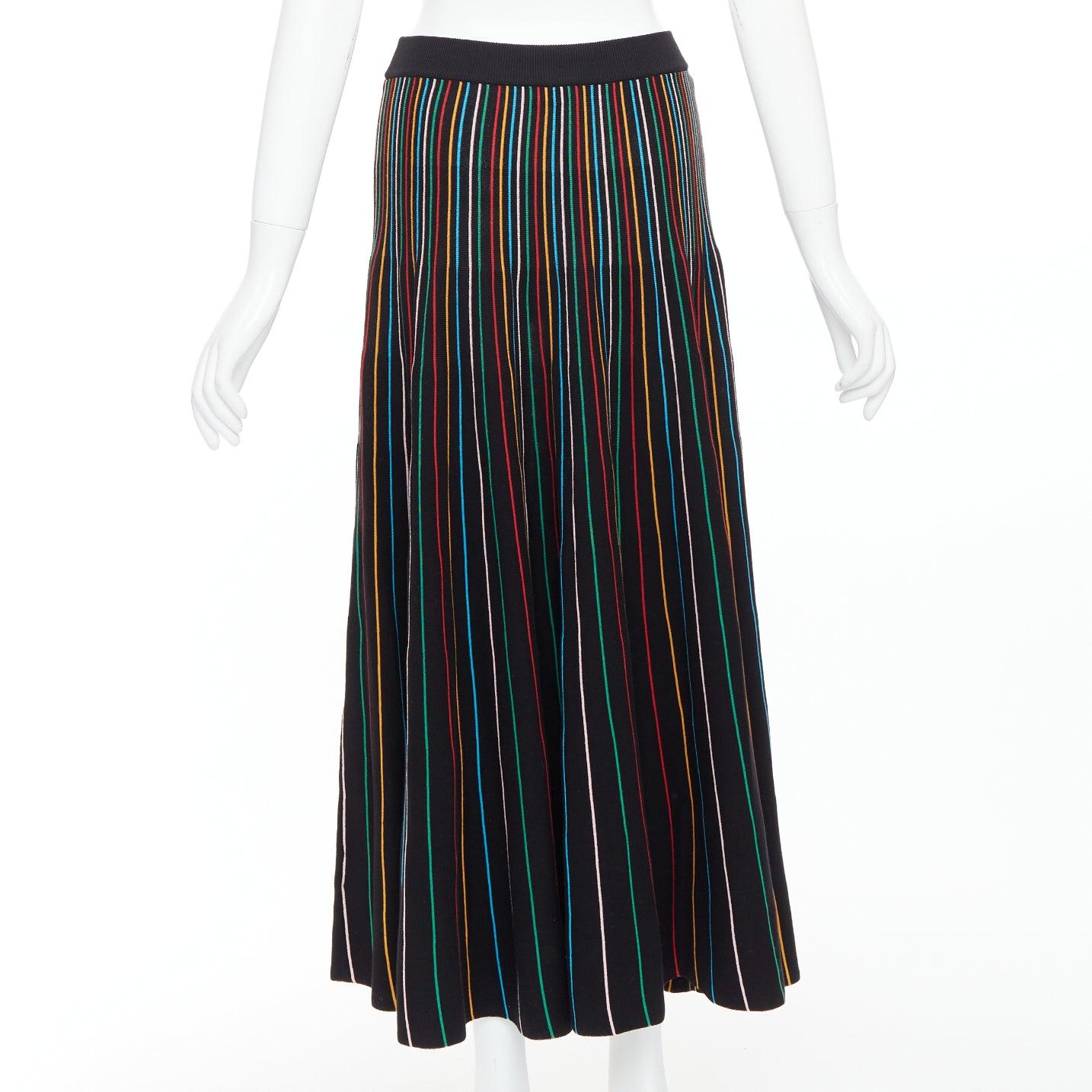 RED VALENTINO - Jupe midi en maille de coton mélangé à rayures arc-en-ciel - noir S en vente 1