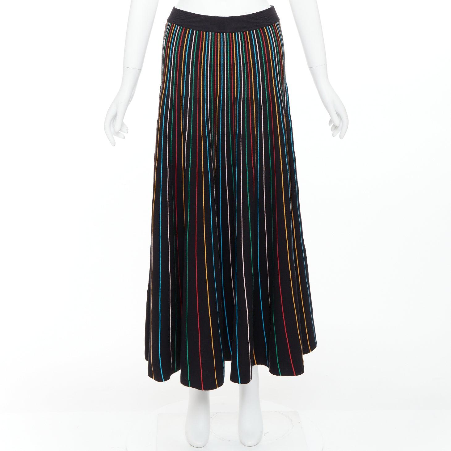 RED VALENTINO - Jupe midi en maille de coton mélangé à rayures arc-en-ciel - noir S en vente 5