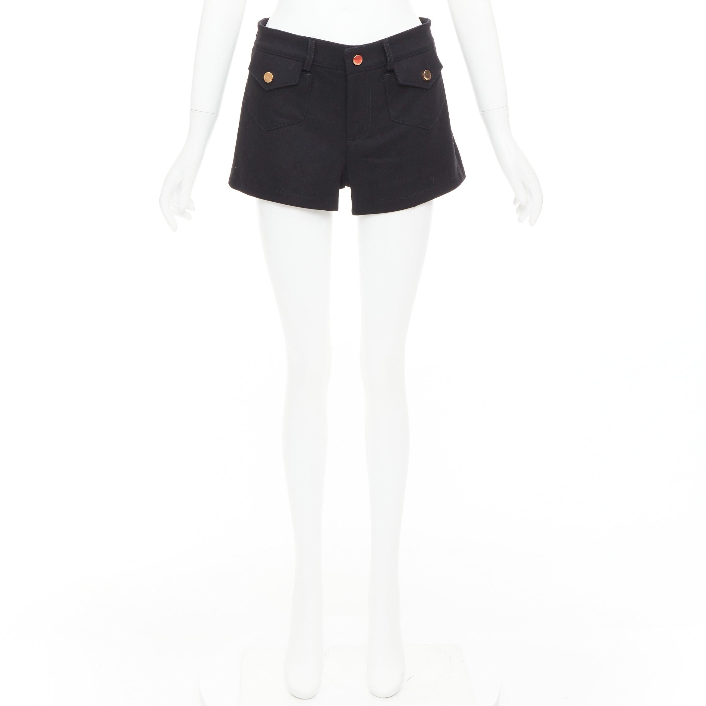 RED VALENTINO mini pantaloncini in misto lana nera con bottoni dorati IT38 XS in vendita 5
