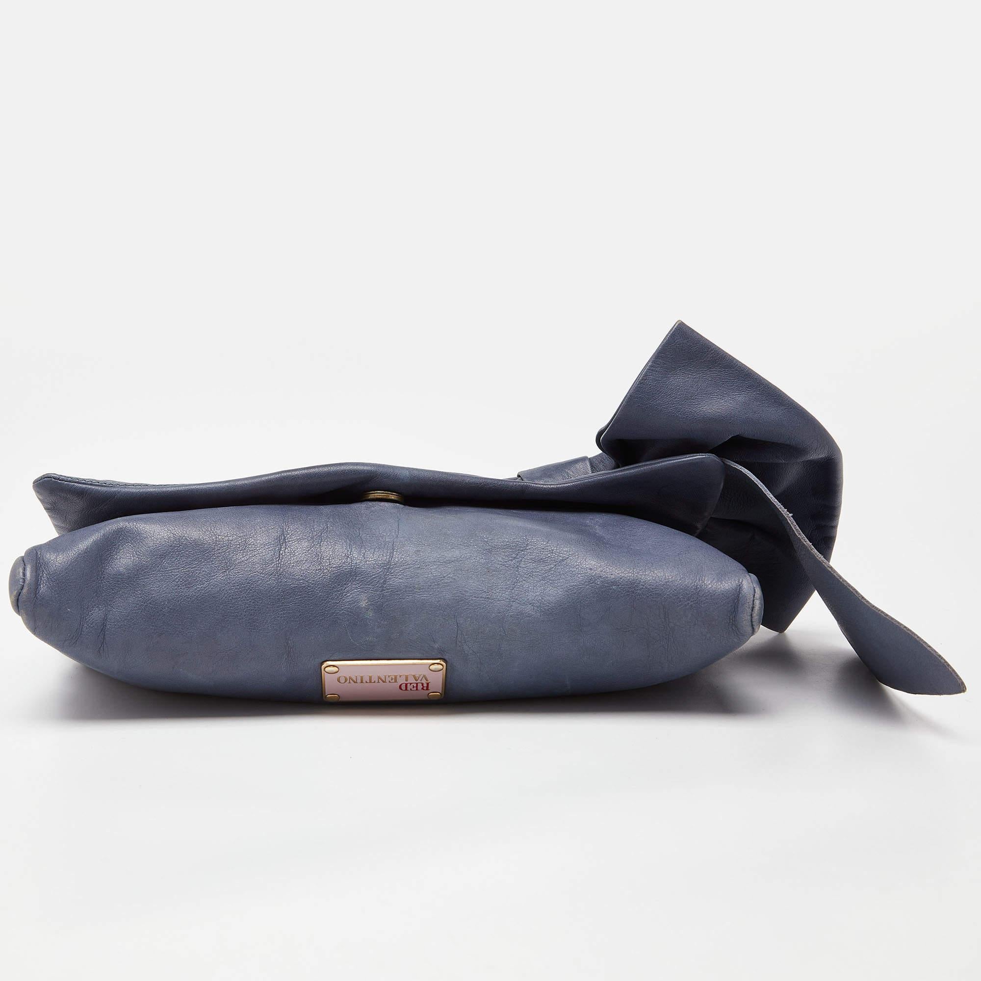 RED Valentino Blue Leather Bow Chain Clutch 2