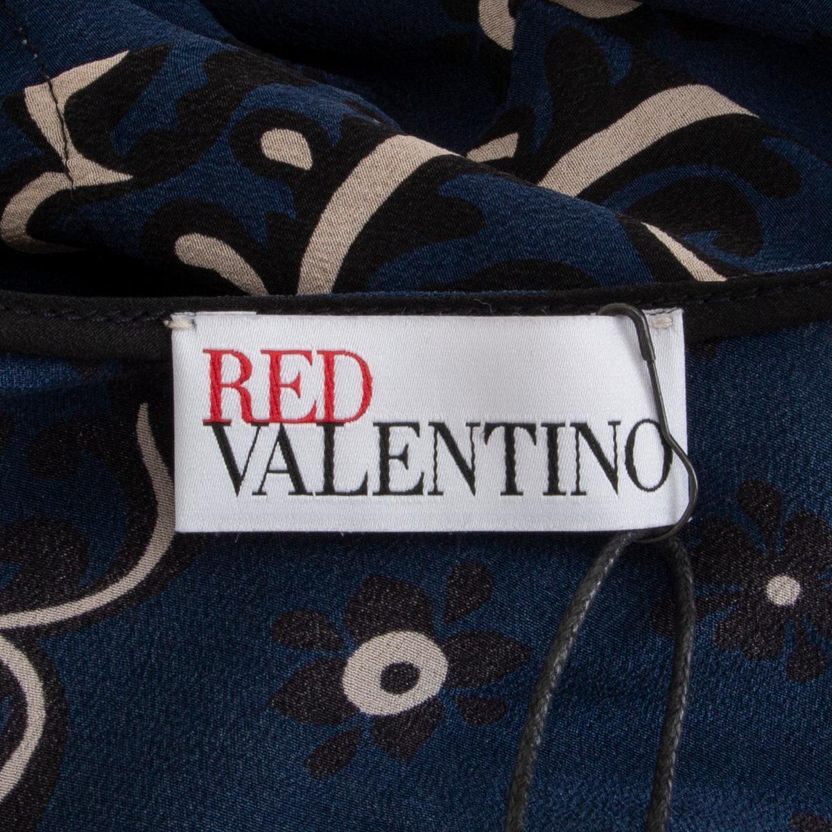 RED VALENTINO blue silk BANDANA PRINT SHORT SLEEVE SHIFT Dress 44 L For Sale 1
