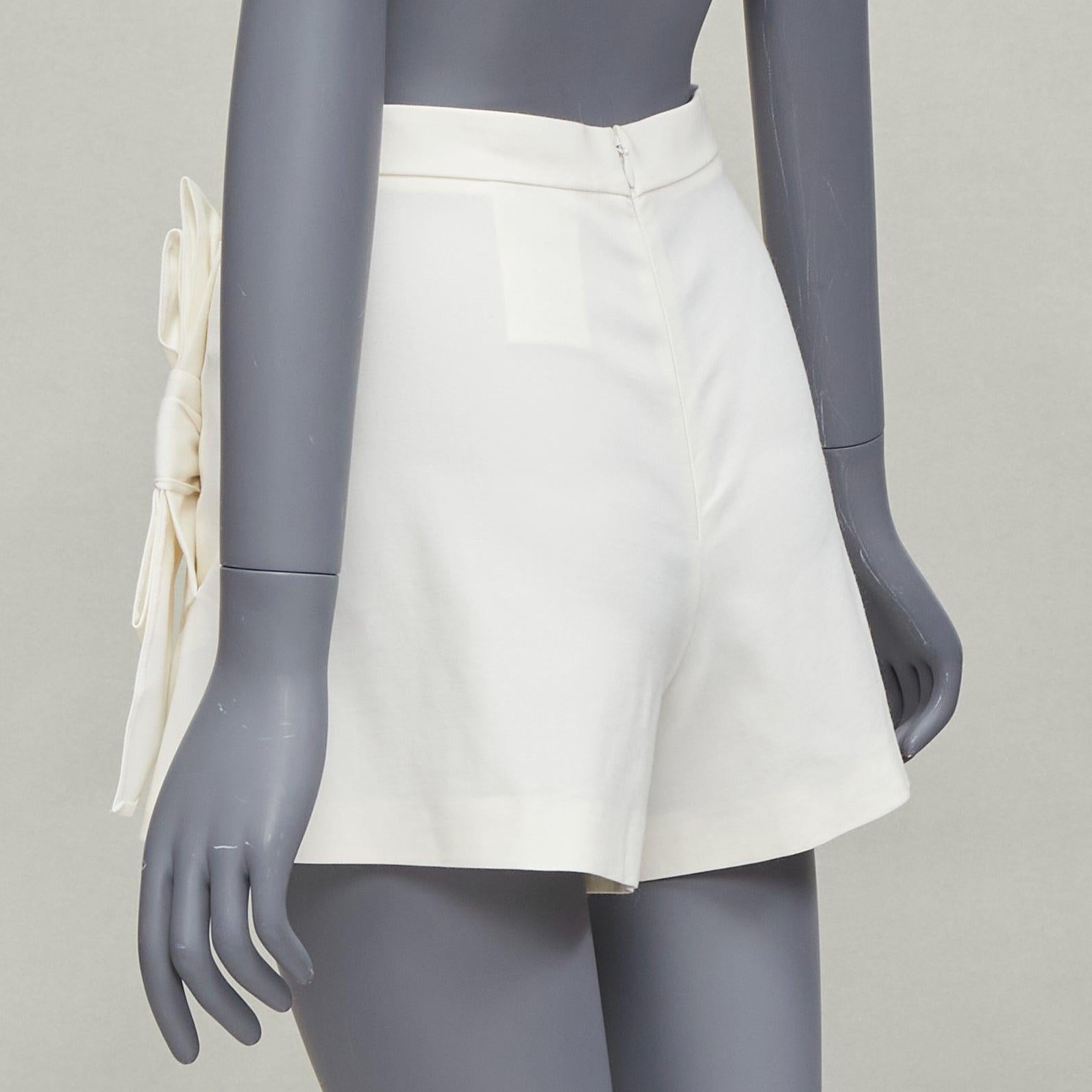 RED VALENTINO cream ribbon bow detail pockets wide shorts IT36 XXS For Sale 2