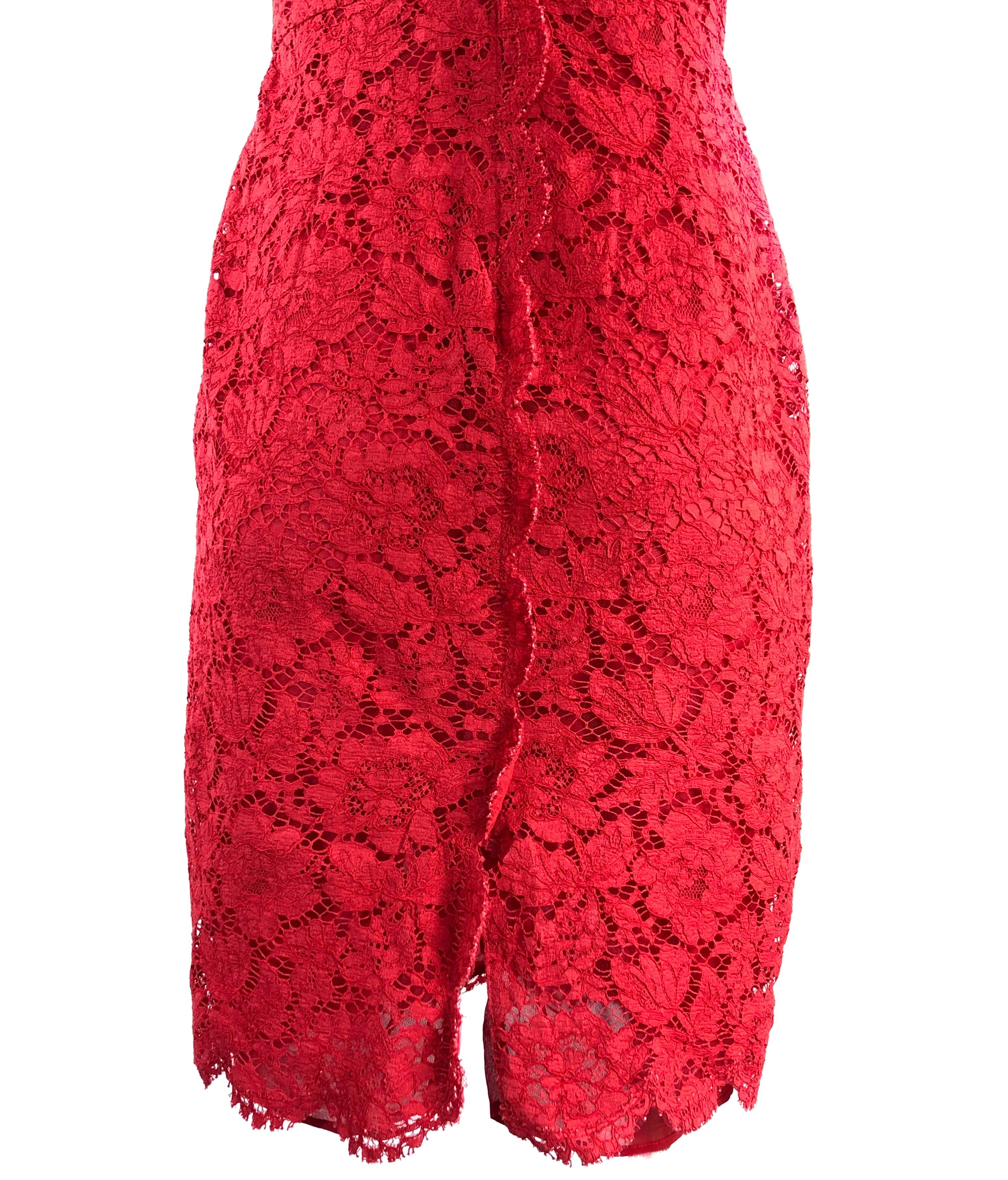 Red VALENTINO Floral Lace Sleeveless Midi Dress Size US6 In Excellent Condition In Beverly Hills, CA
