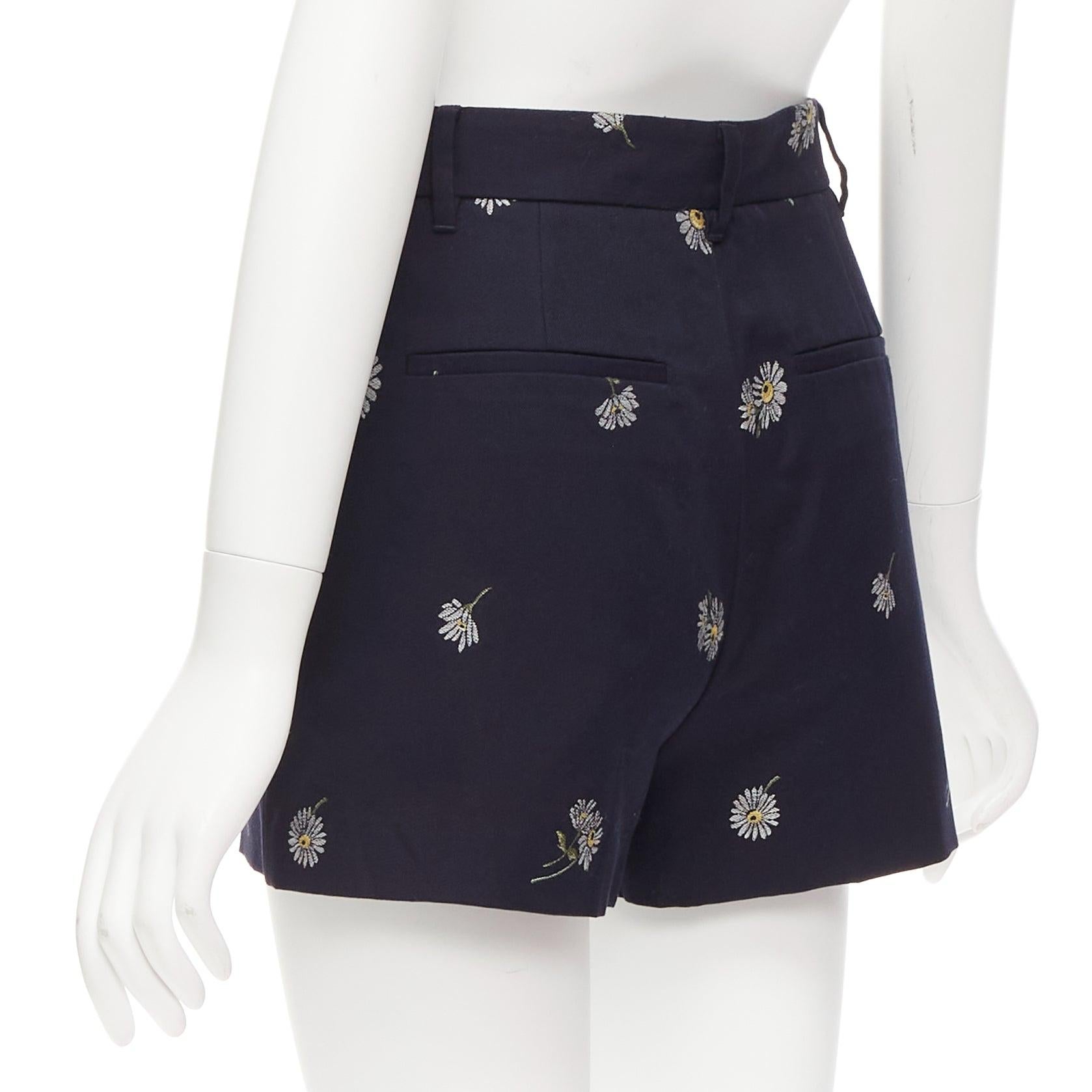 RED VALENTINO navy cotton daisy floral print high waisted shorts IT36 S For Sale 3