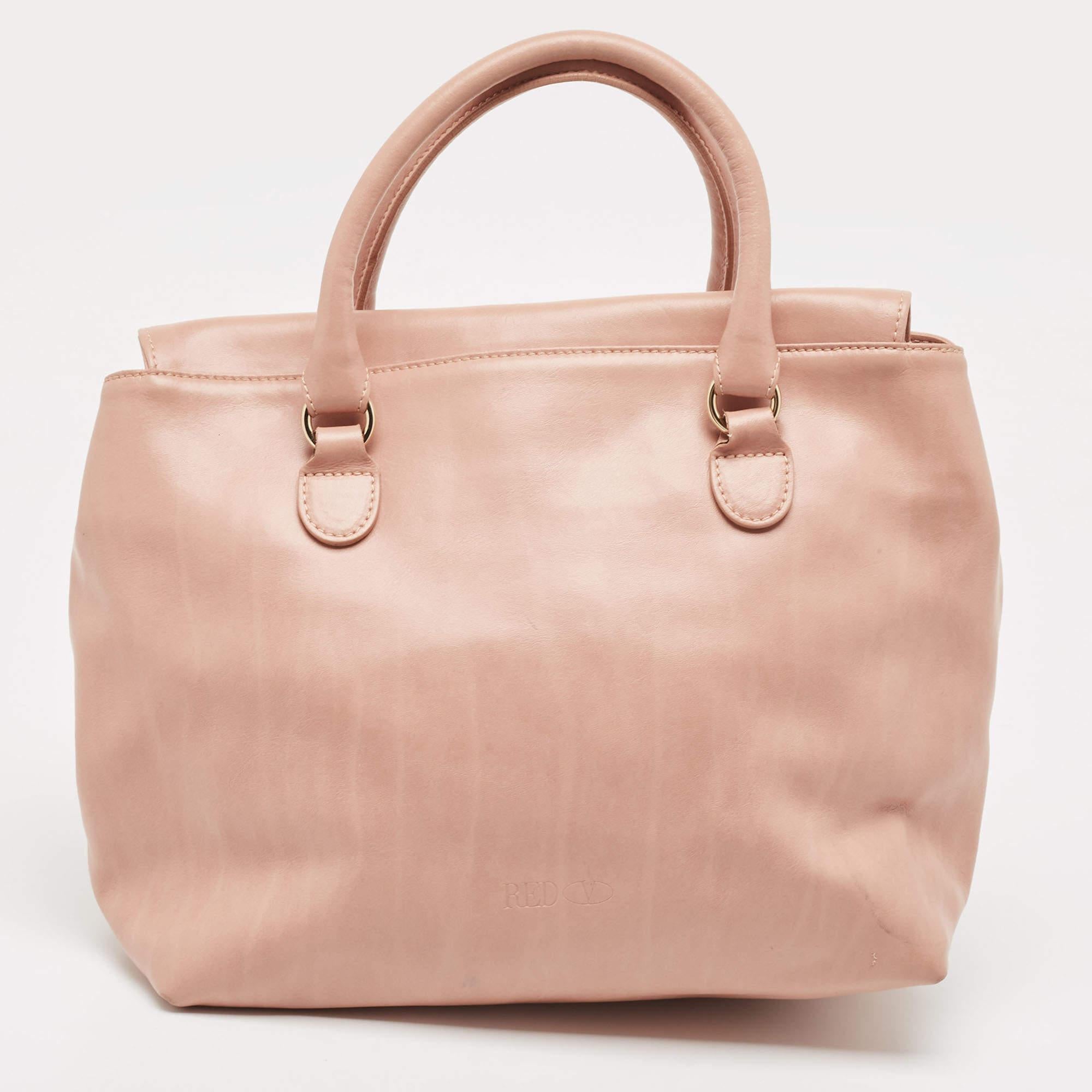 RED Valentino Old Rose Leather Bow Tote In Fair Condition For Sale In Dubai, Al Qouz 2