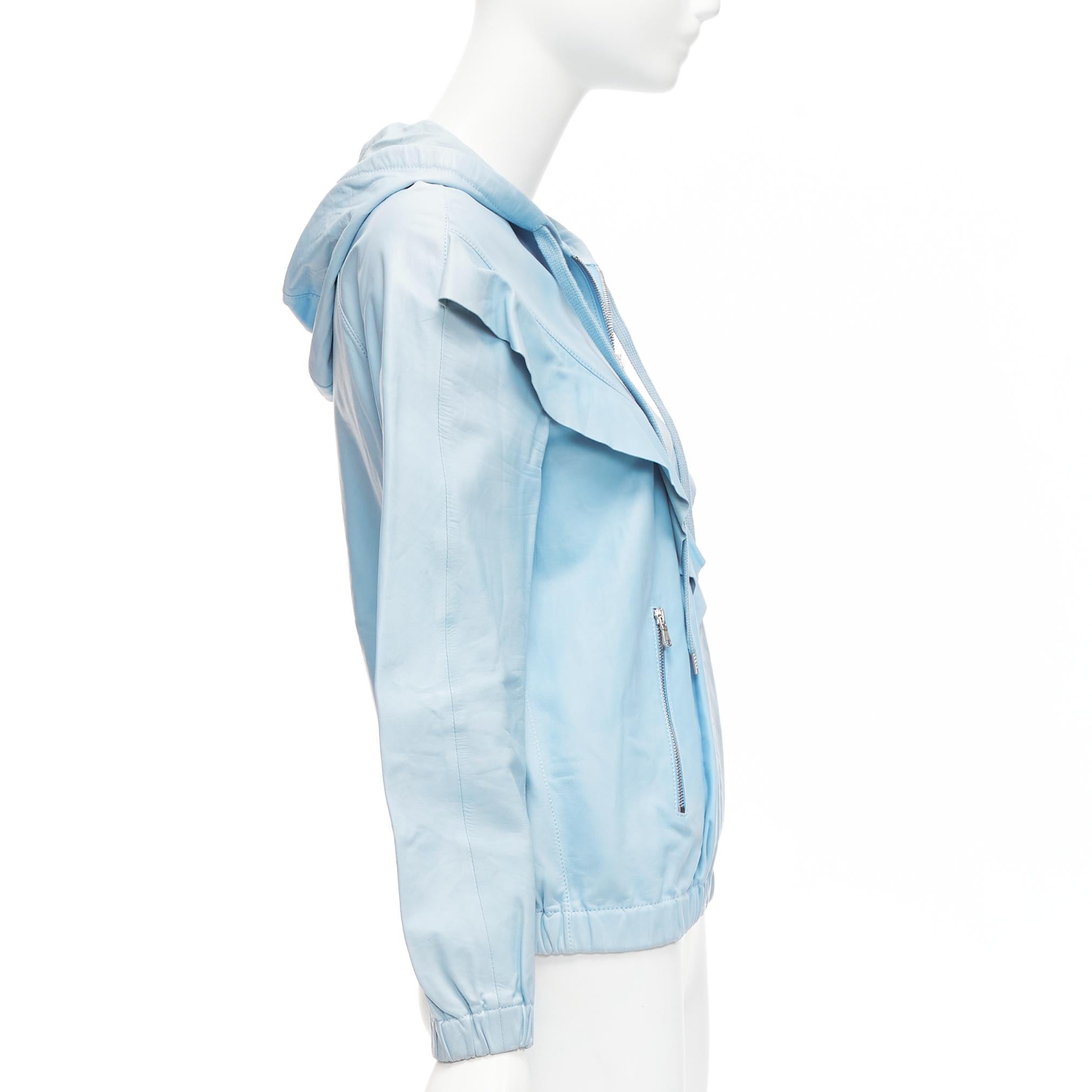 De las mujeres RED VALENTINO chaqueta con capucha de piel de cordero azul polvo con volantes IT40 S en venta