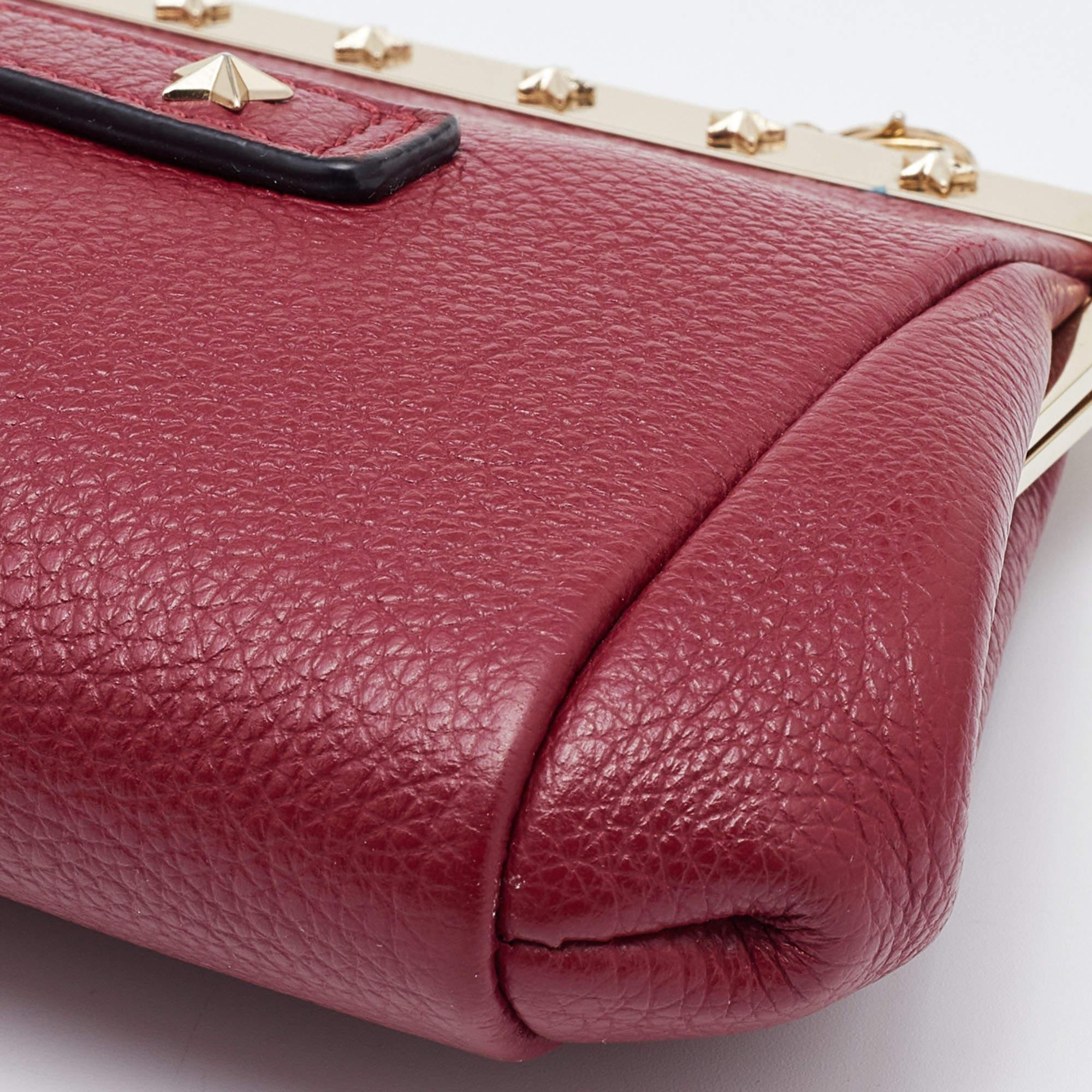 RED Valentino Red Leather Frame Star Detail Chain Clutch 3