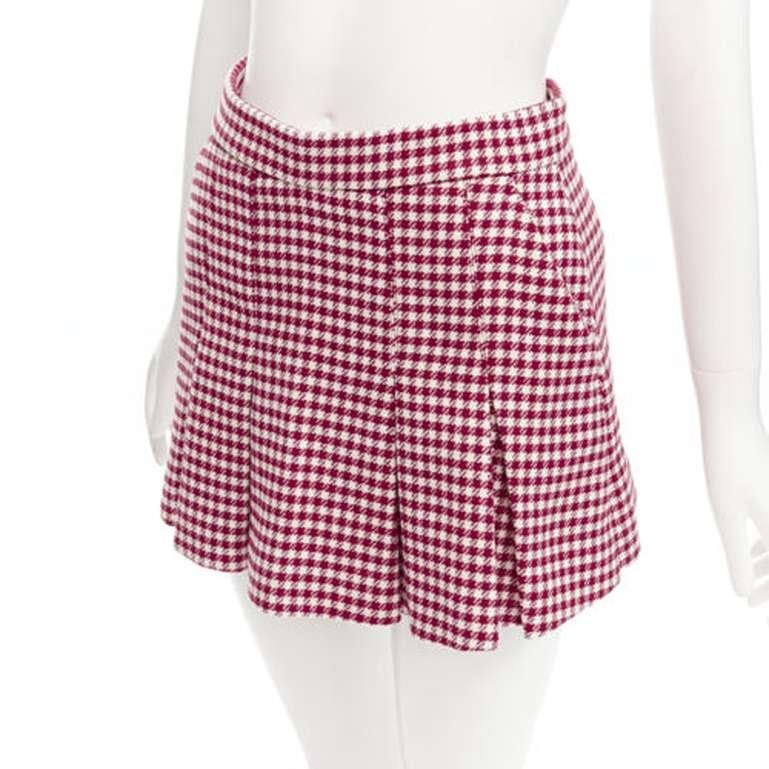 RED VALENTINO red white wool blend gingham pleated high waist skorts IT36 XXS
Reference: AAWC/A00373
Brand: Red Valentino
Designer: Pier Paolo Piccioli
Material: Wool, Blend
Color: Red, White
Pattern: Gingham
Closure: Zip
Extra Details: Side pocket