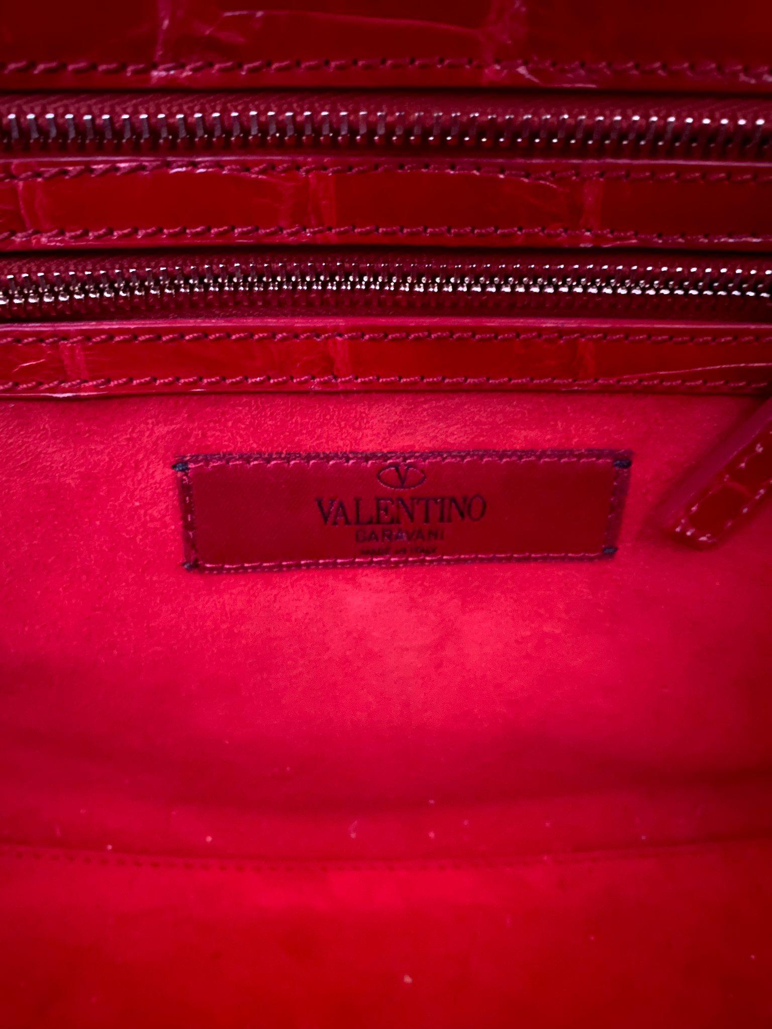 Red Valentino Rockstud crocodile bag In Excellent Condition In Carnate, IT