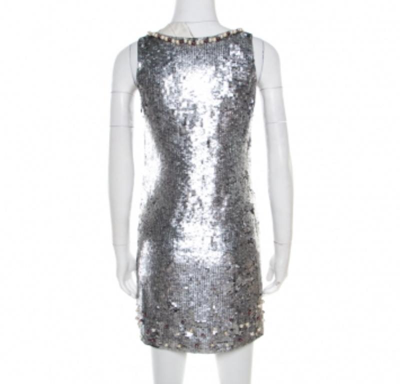 Red Valentino Silver Sequined Pearl Embellished Sleeveless Mini Shift Dress S Pour femmes en vente
