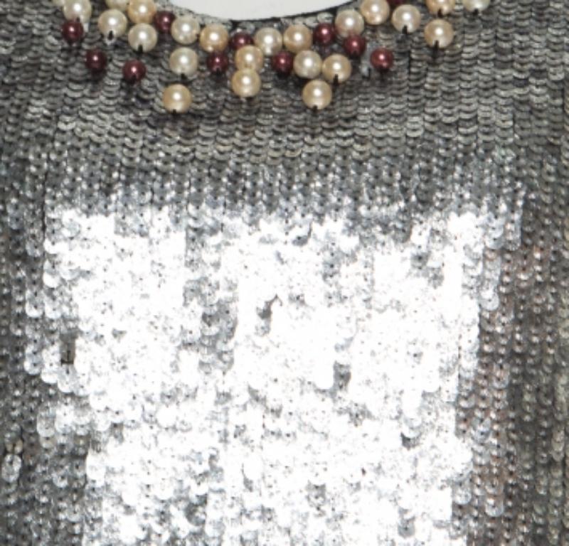 Red Valentino Silver Sequined Pearl Embellished Sleeveless Mini Shift Dress S en vente 1