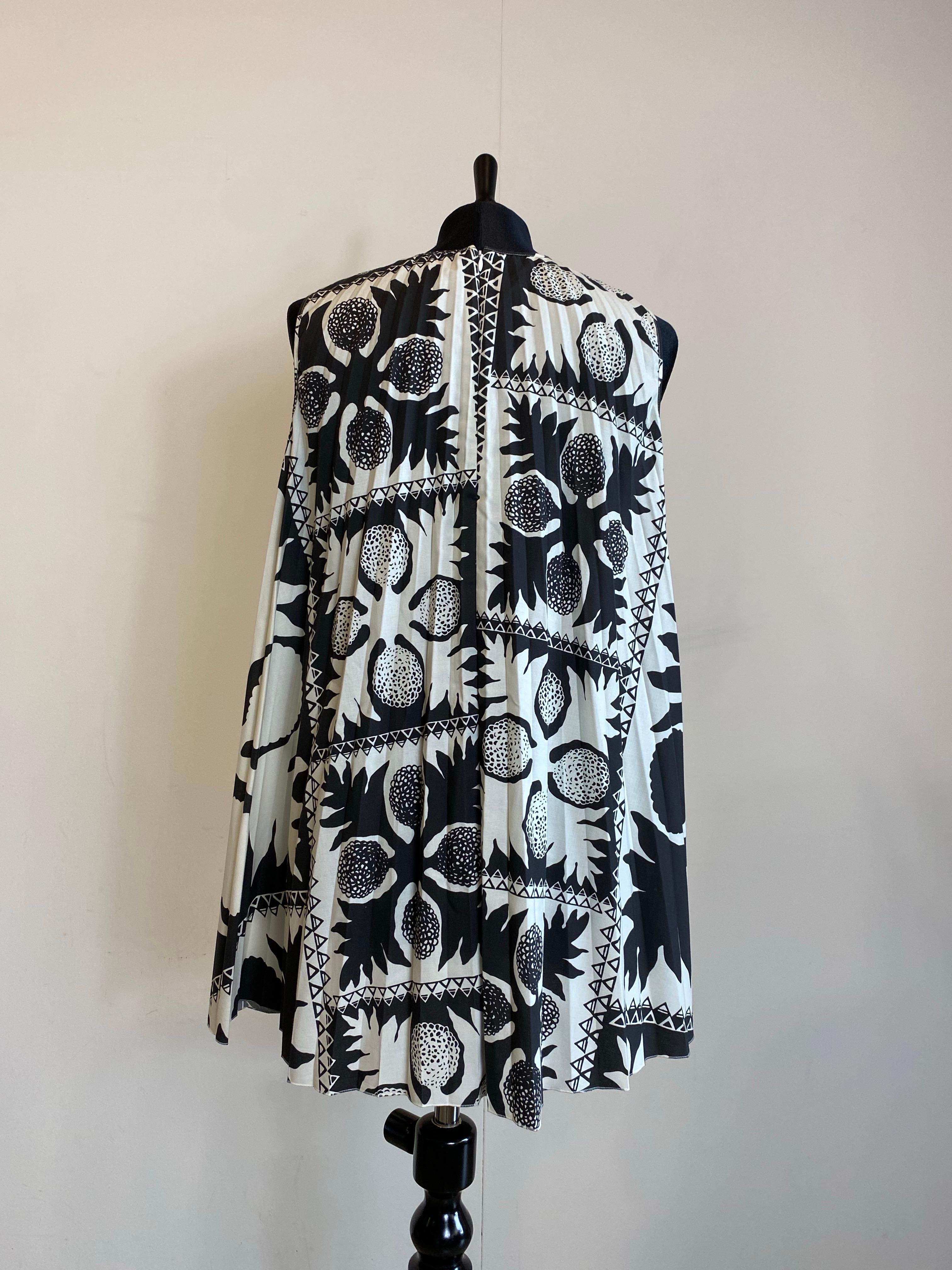 Top de verano Red Valentino en venta 1