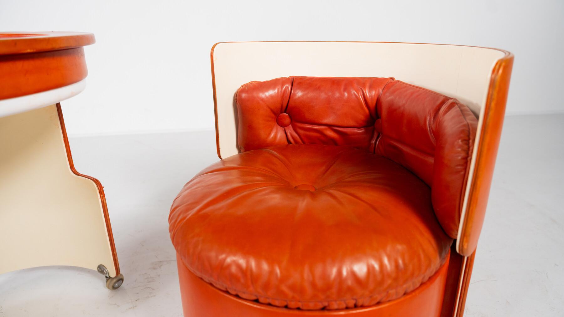 Vanity Mod. rouge Dilly Daily de Luigi Massoni pour Poltrona Frau, 1968 14