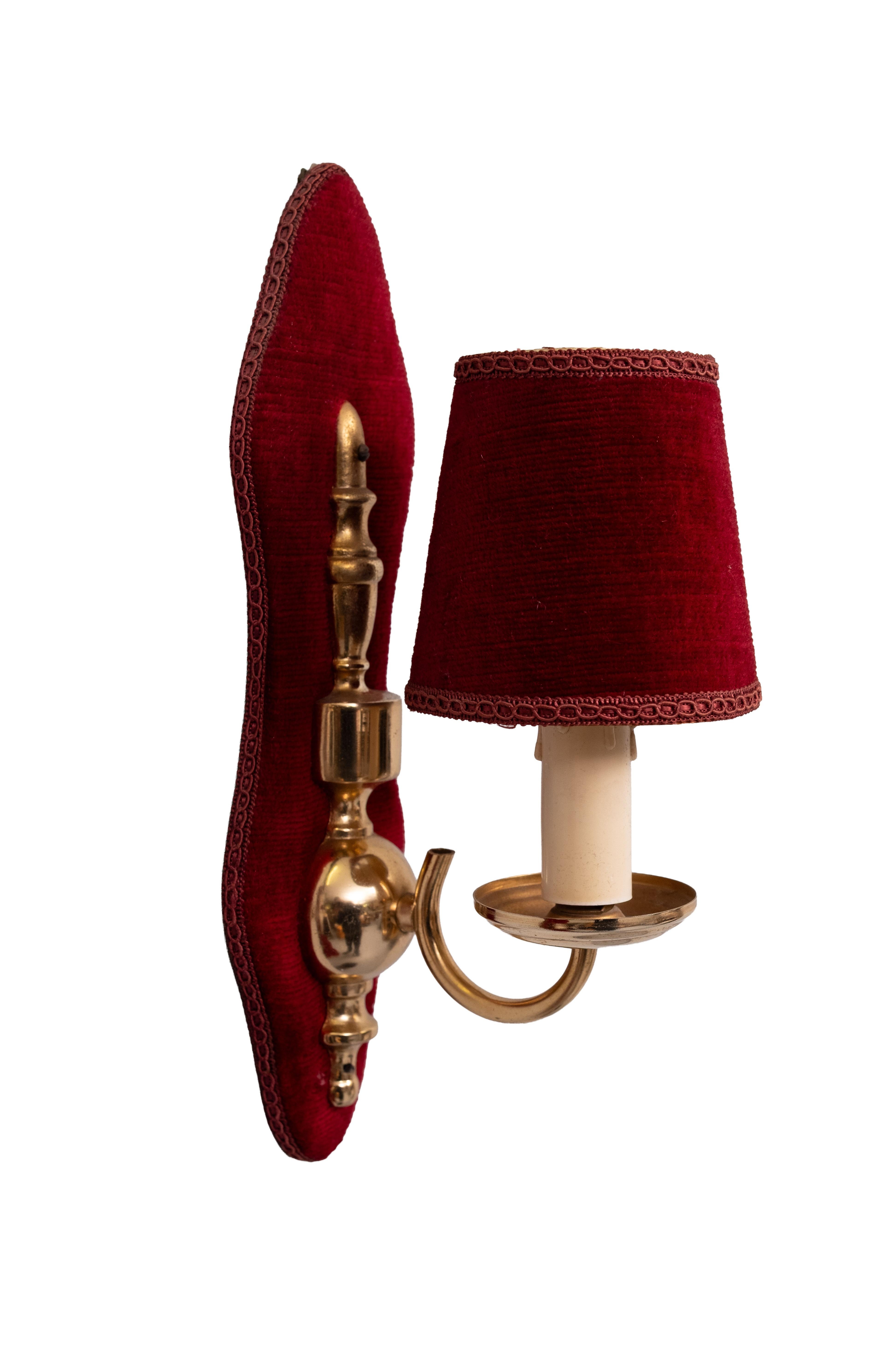 Mid-Century moderno Set da sala in velluto rosso 7 pezzi 1960s in vendita