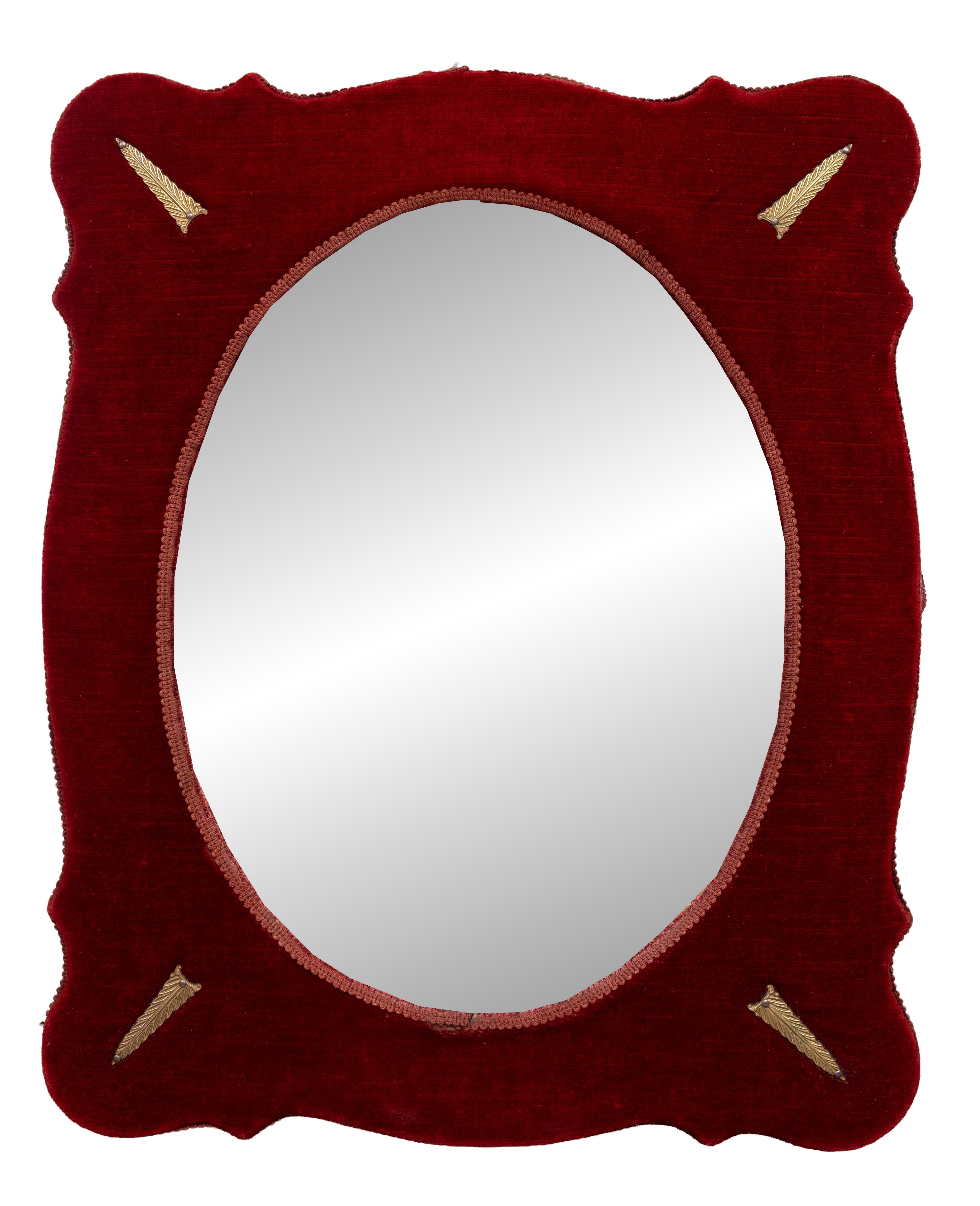 Olandese Set da sala in velluto rosso 7 pezzi 1960s in vendita