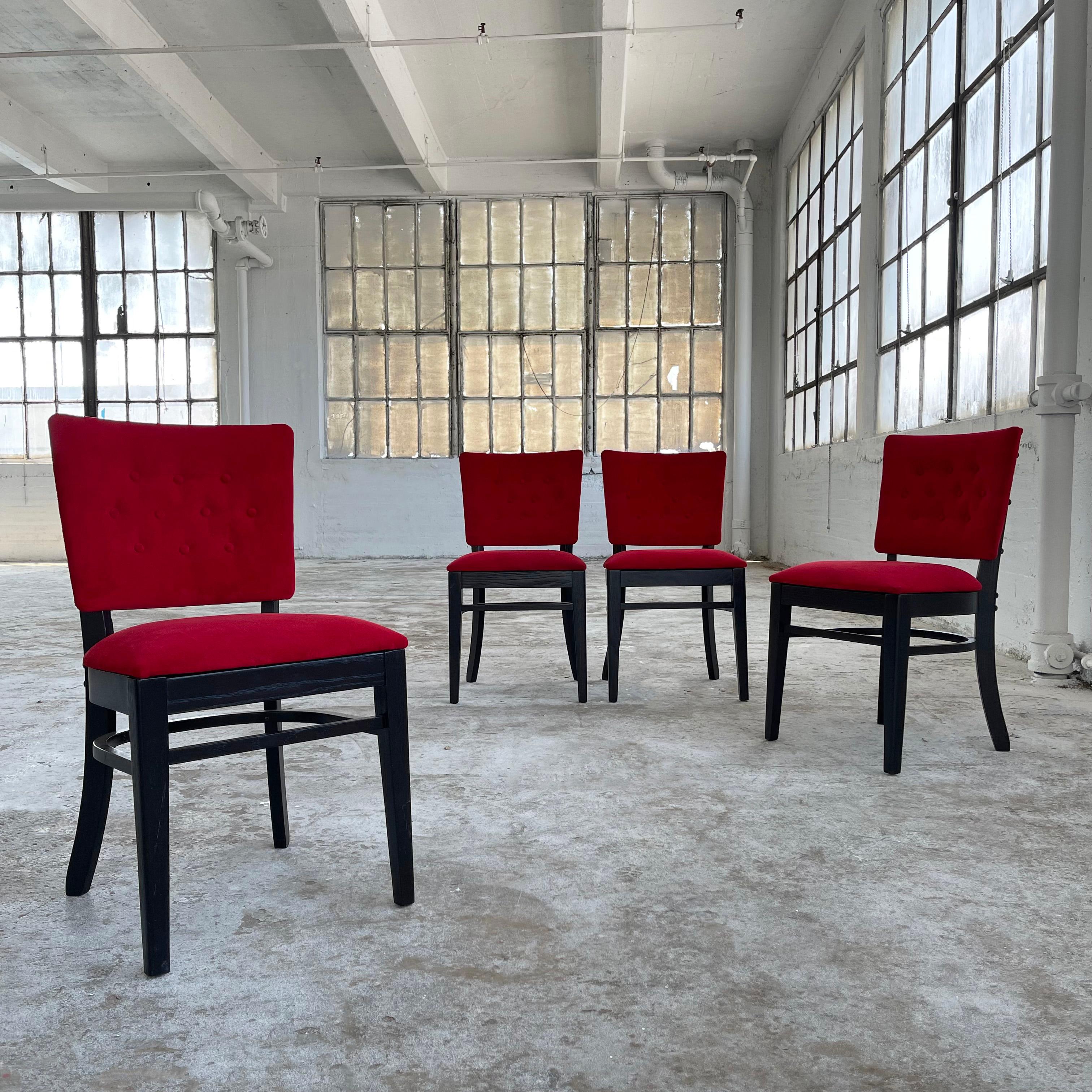 Mid-Century Modern Red Velvet And Ebonized Oak Café Dining Chairs For Sale