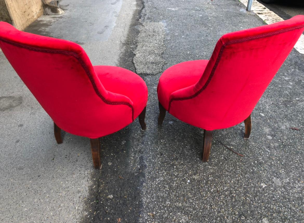 Red velvet armchairs 1900s - Antique-

Very good condition

Measures 
Cm 33/80 h x 50 cm x cm 45