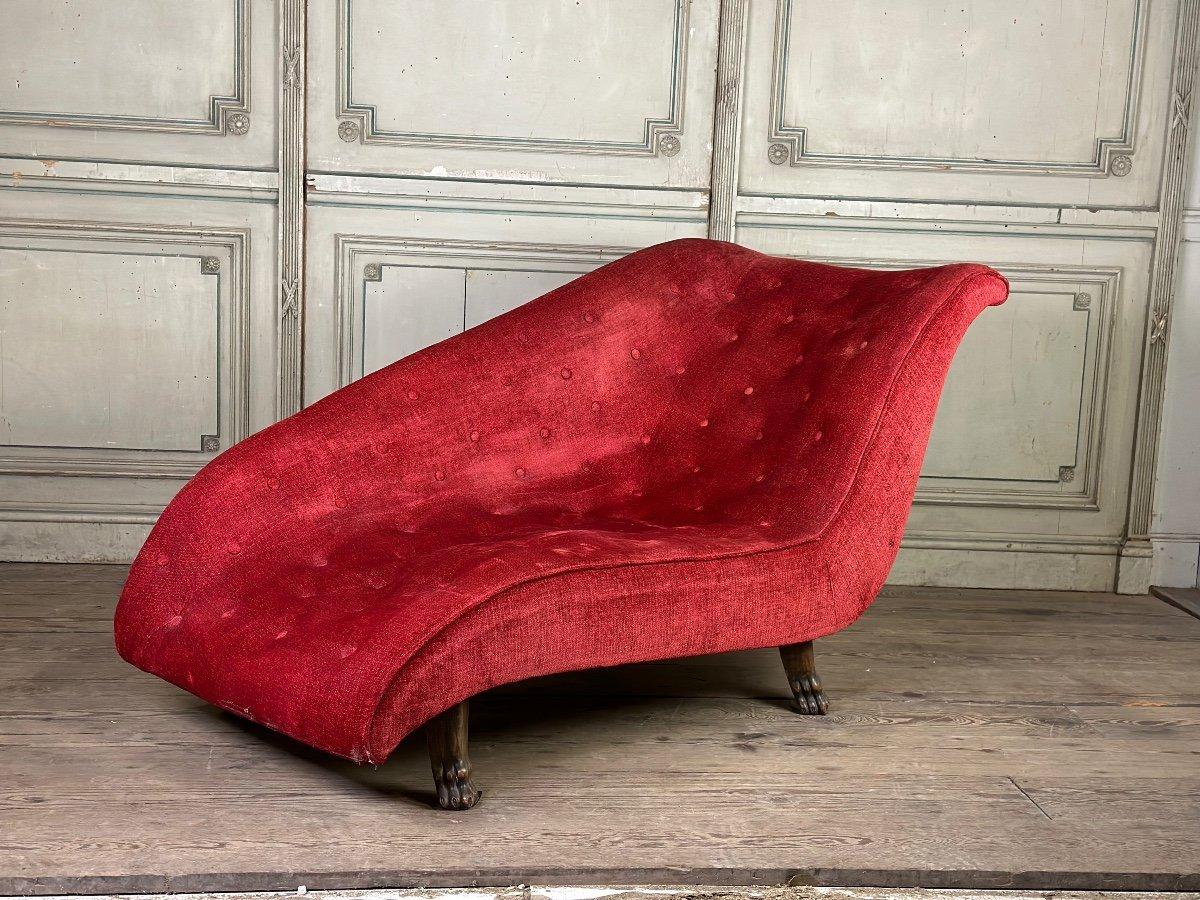 Red Velvet Sofa On Four Lion Claw Legs In Excellent Condition For Sale In Honnelles, WHT