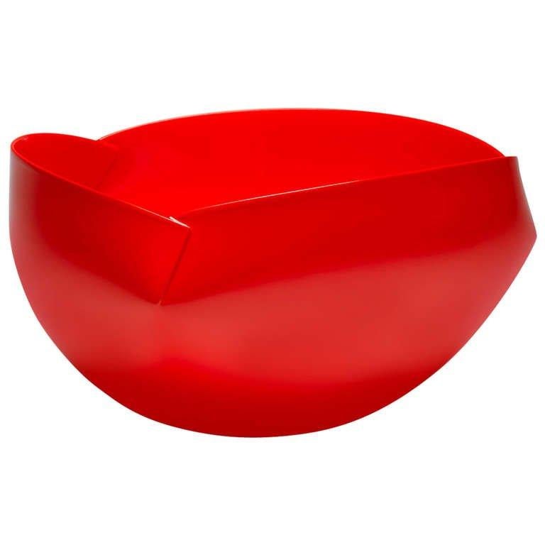 Modernes rotes Gefäß von Ann Van Hoey im Zustand „Hervorragend“ im Angebot in New York, NY