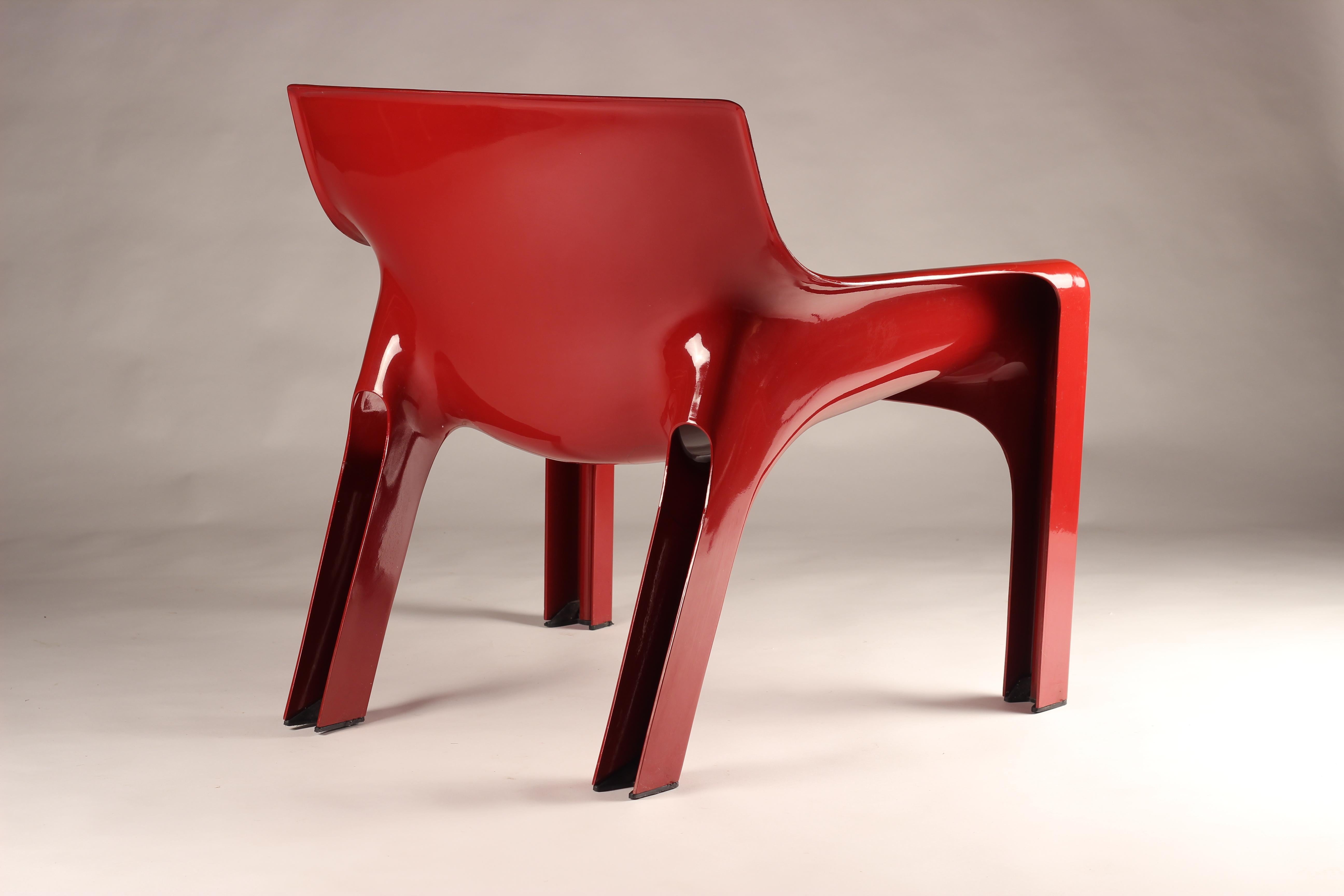 Plastic Pair of Red Vicario Lounge Chairs Design by Vico Magistretti Made by Artemide
