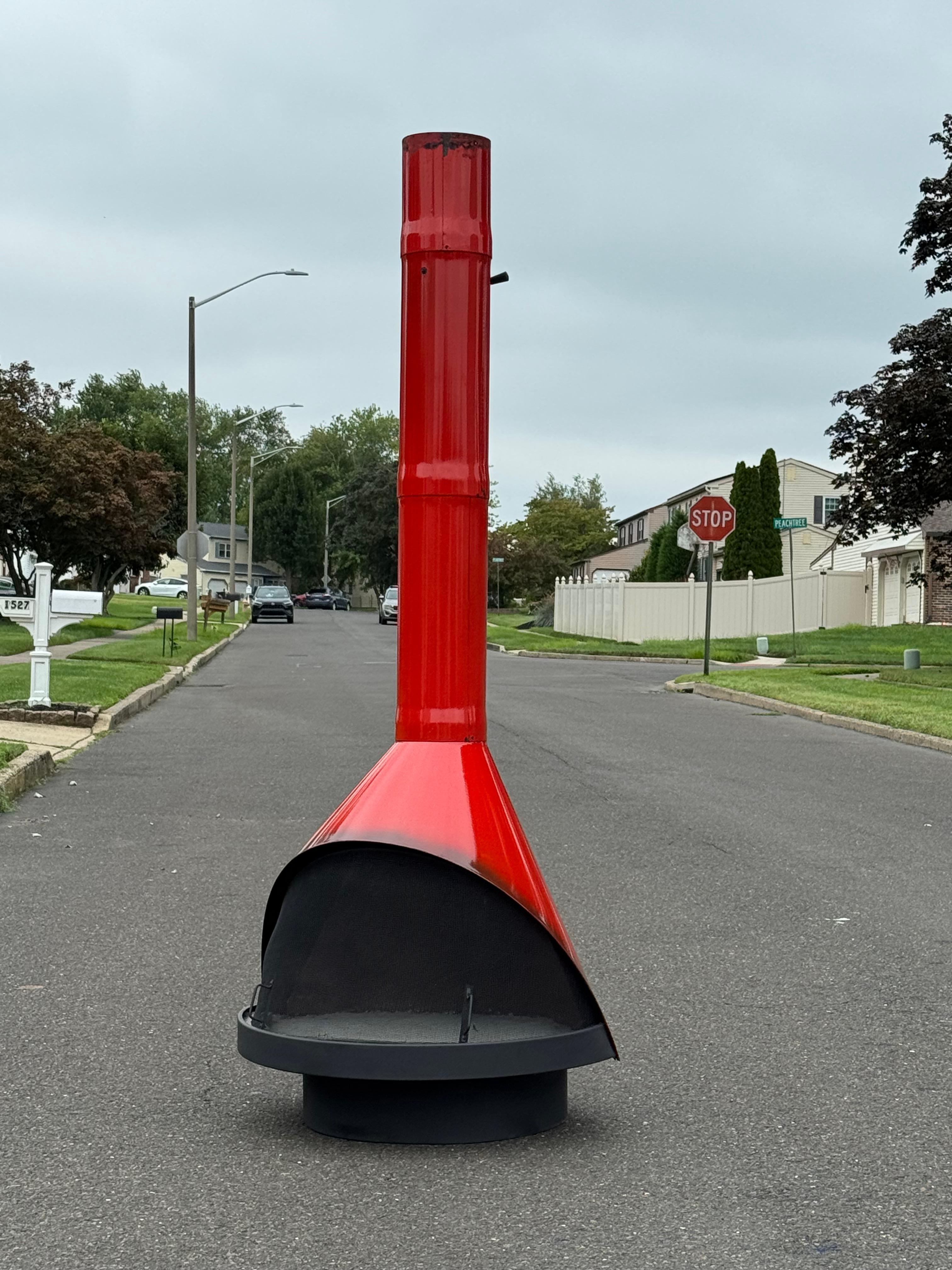 Estufa Chimenea de Leña Cónica Vintage Roja de Temco Moderno de mediados de siglo en venta