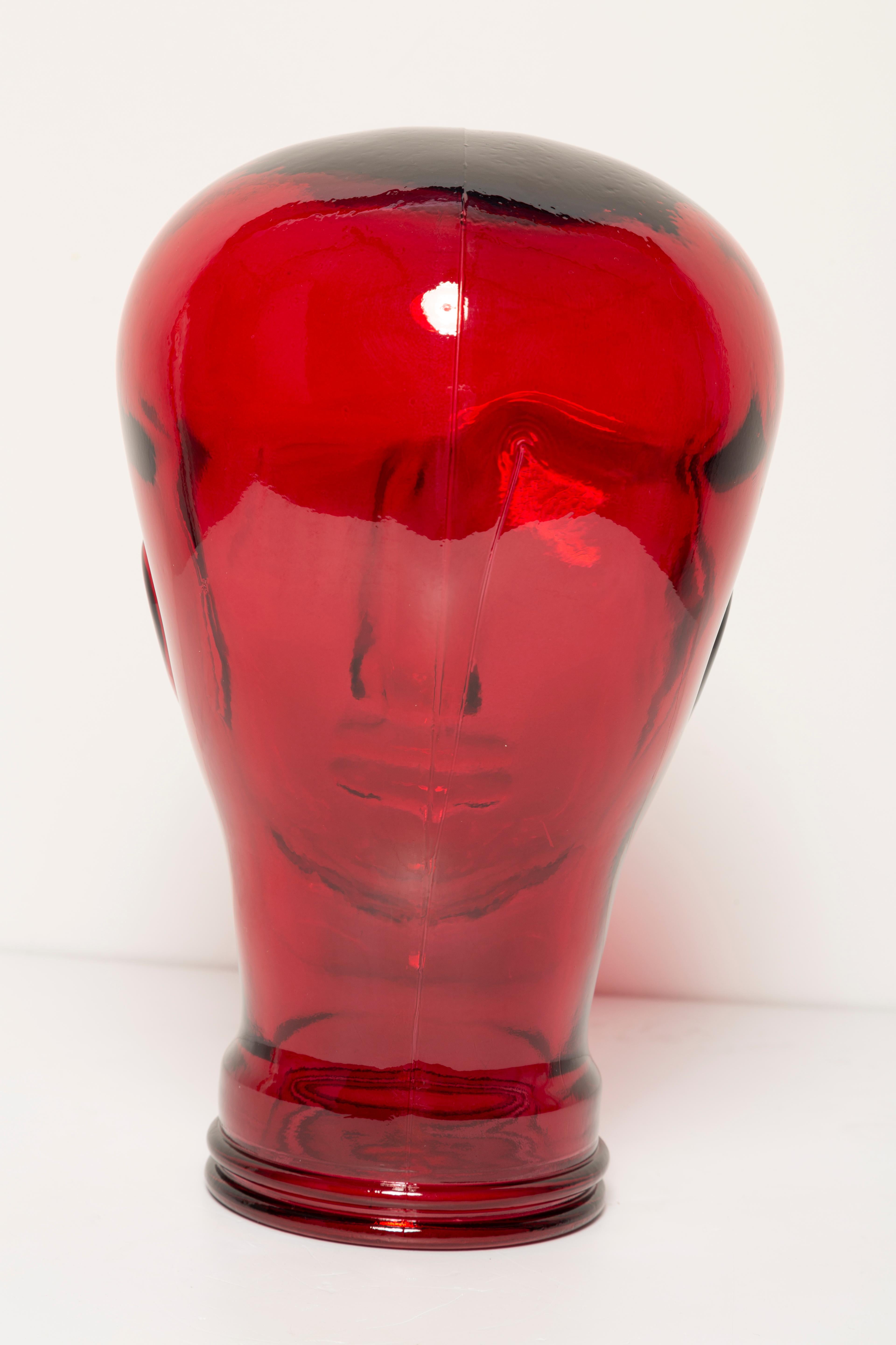 Sculpture de tête de mannequin décorative en verre rouge vintage, 1970, Allemagne en vente 1