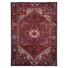 Handgeknüpfter, rustikaler Teppich aus reiner, weicher Wolle in Rot, Heriz Persisch Design, Vintage