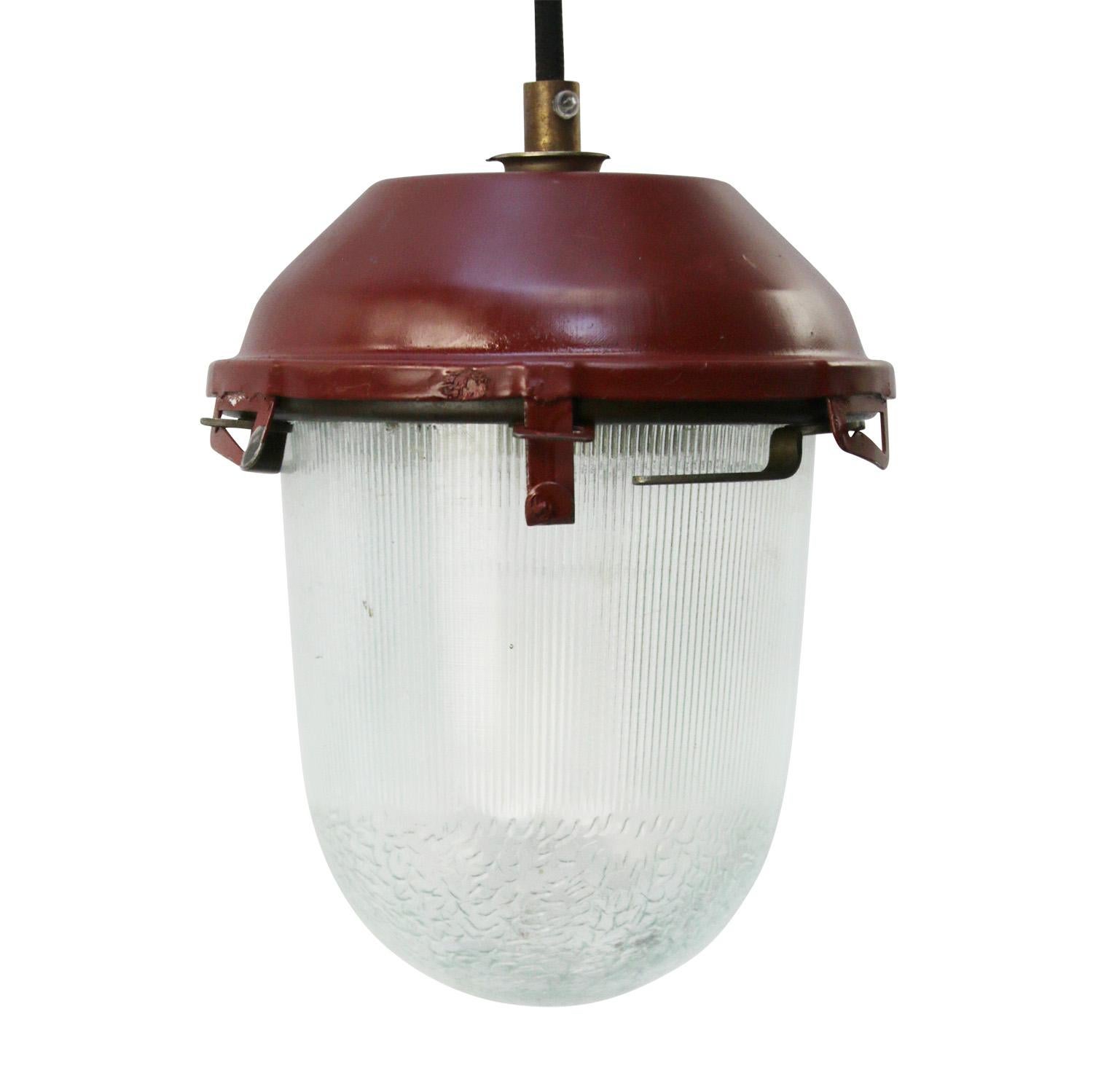 Small Industrial pendant light
Clear striped glass

Weight: 1.50 kg / 3.3 lb

Priced per individual item. All lamps have been made suitable by international standards for incandescent light bulbs, energy-efficient and LED bulbs. E26/E27 bulb