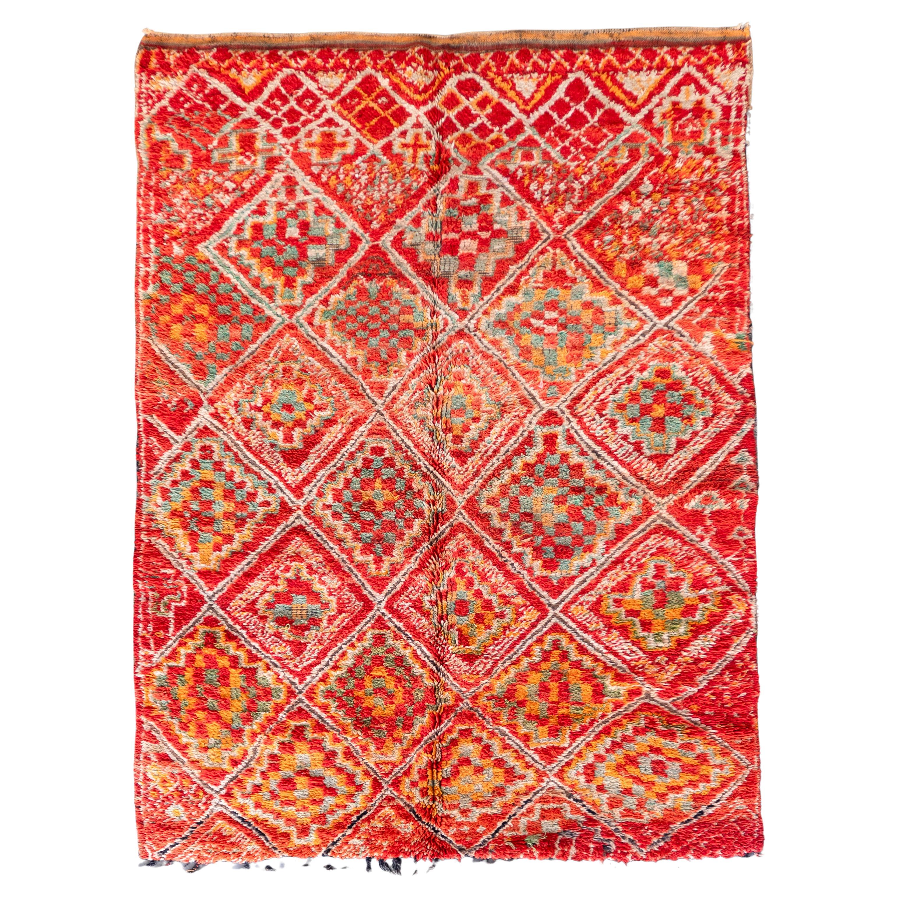 Red Vintage Moroccan Berber Rug from 70s 100% wool 5.4x9 Ft 165x275 Cm For Sale