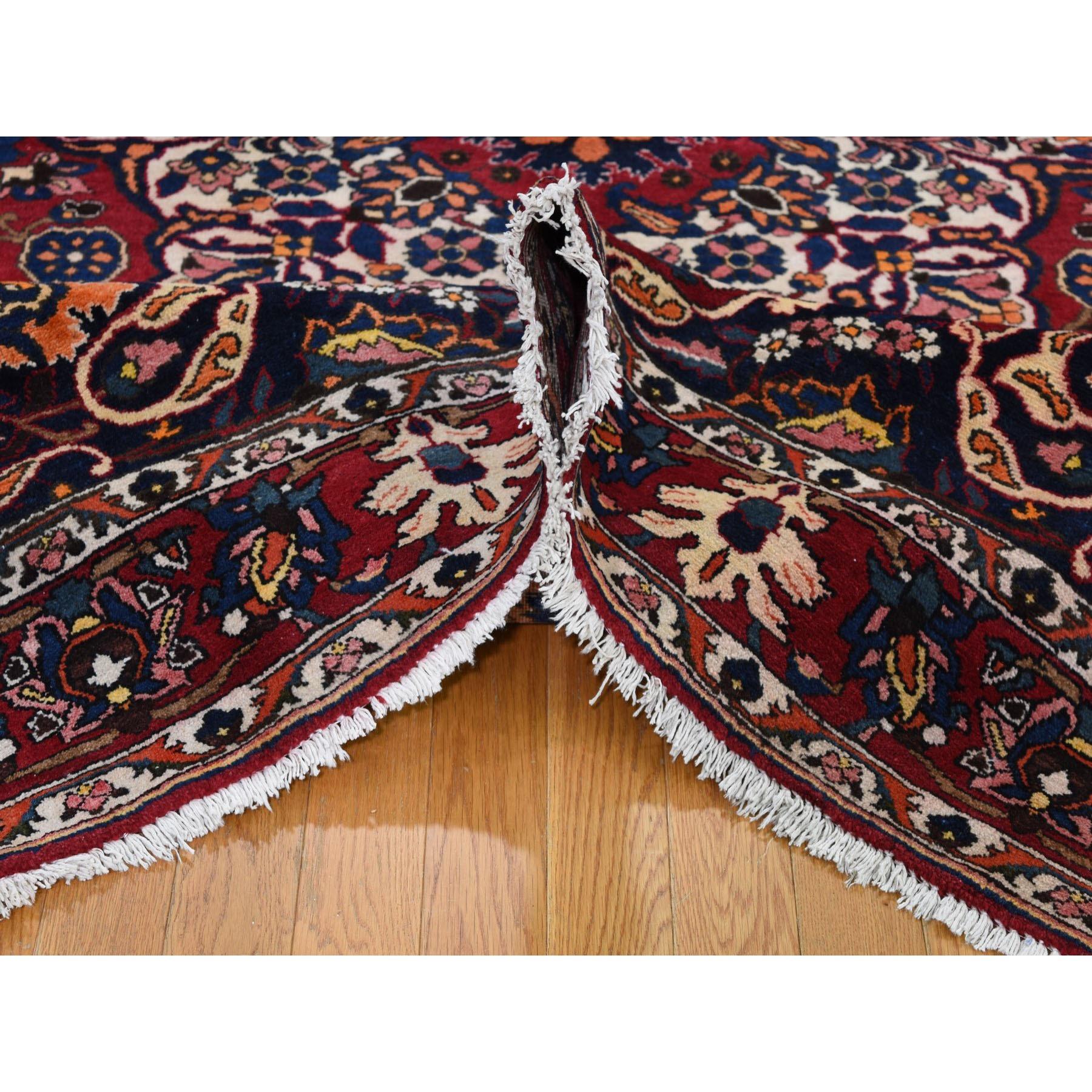 20th Century Red Vintage Persian Bakhtiari Exc Condition Pure Wool Hand Knotted Oriental Rug