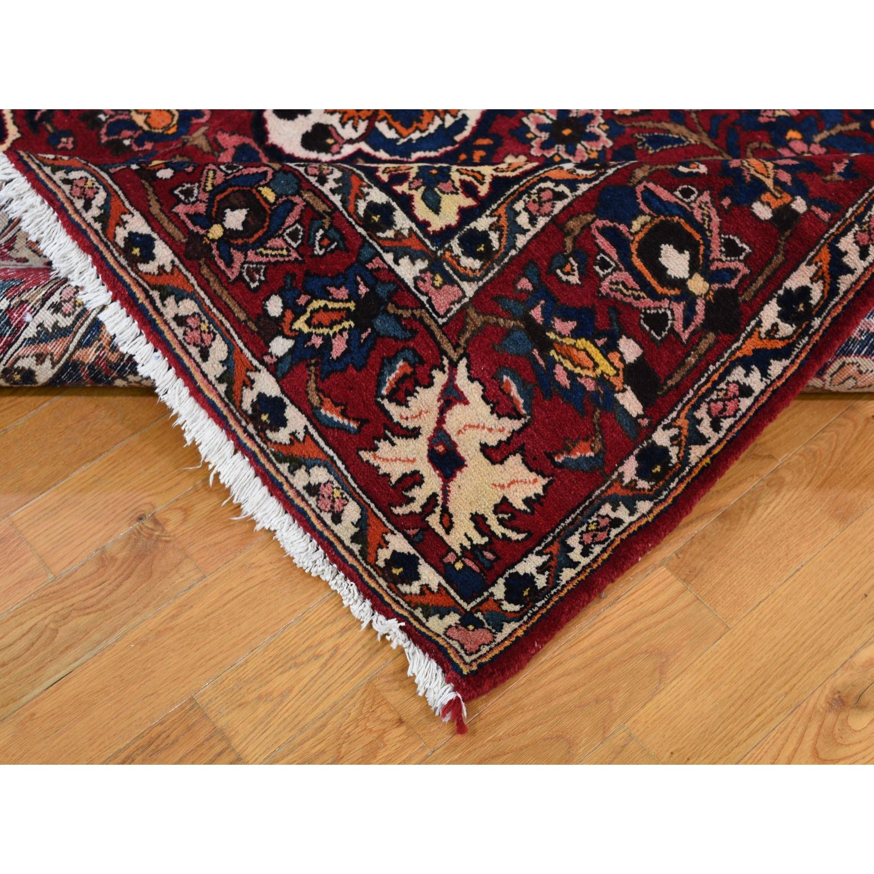 Red Vintage Persian Bakhtiari Exc Condition Pure Wool Hand Knotted Oriental Rug 1