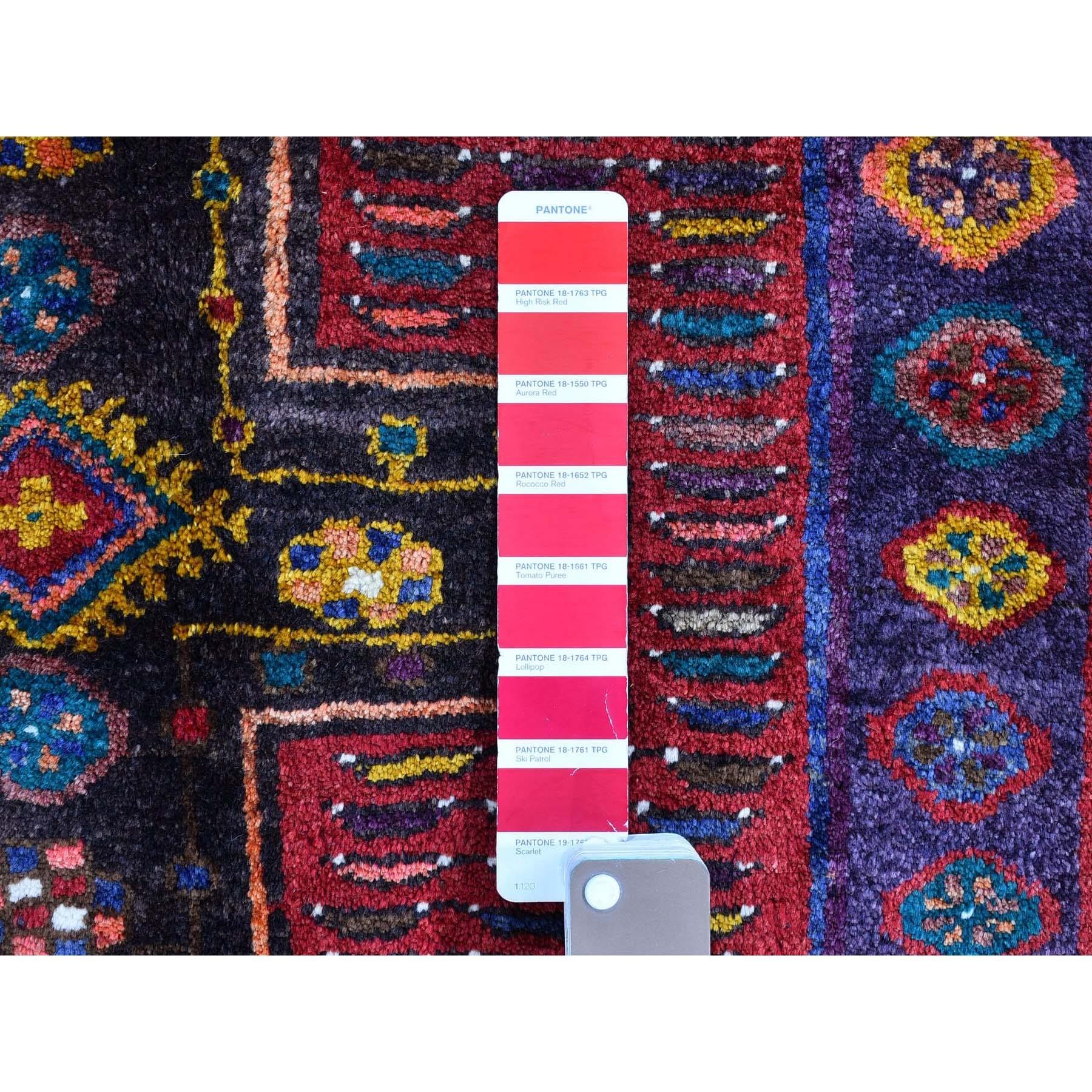 Roter persischer Hamadan-Teppich aus Wolle, handgeknüpft, vollflorig, in Rot (Mittelalterlich) im Angebot