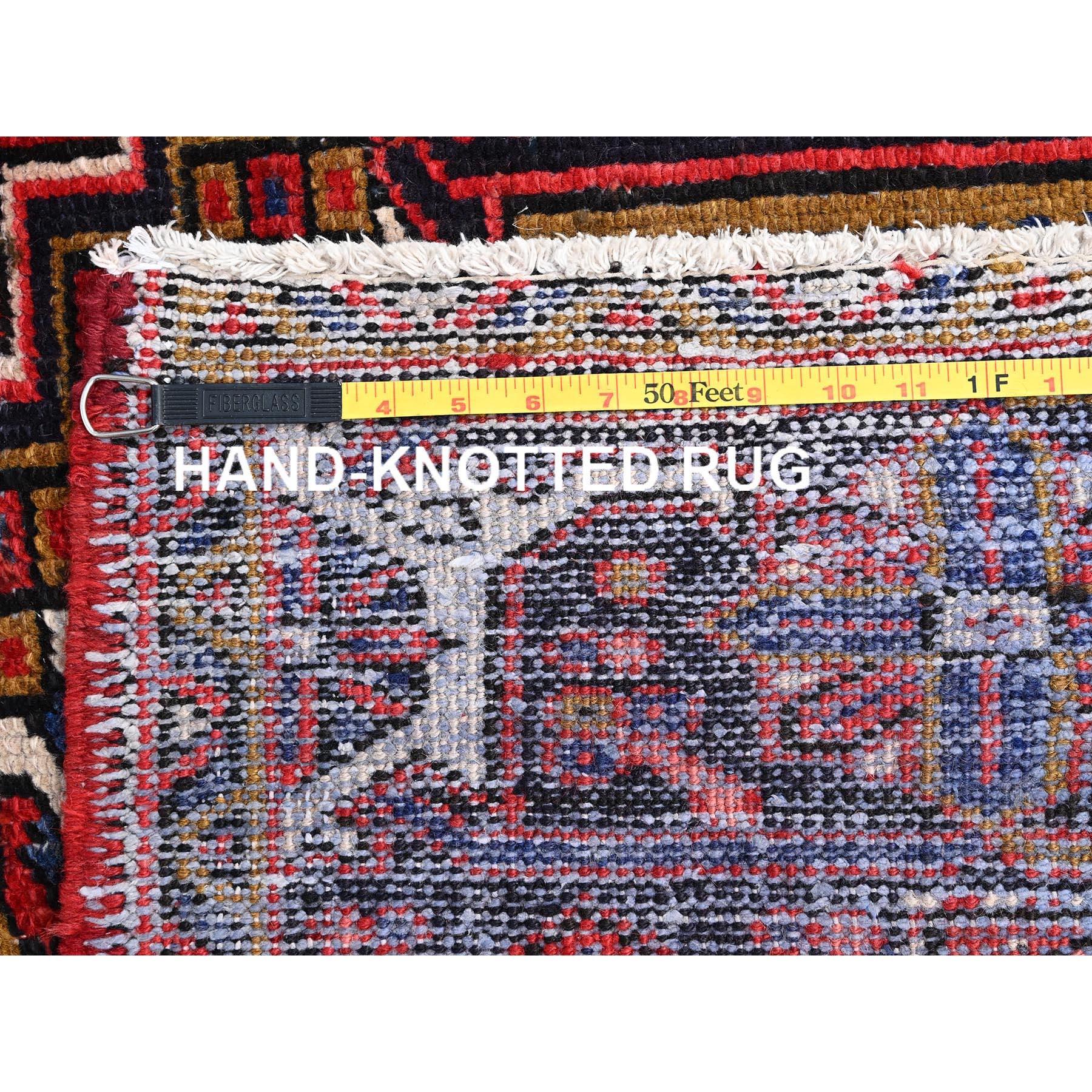 Rot Vintage Persisch Heriz Rustic Feel Even Wear Wolle Hand geknüpft gereinigt Teppich im Angebot 6
