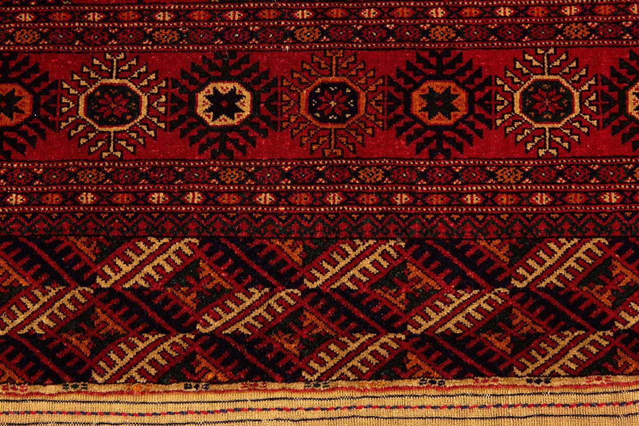 Turkmen Bukhara Rug Red Vintage Color For Sale
