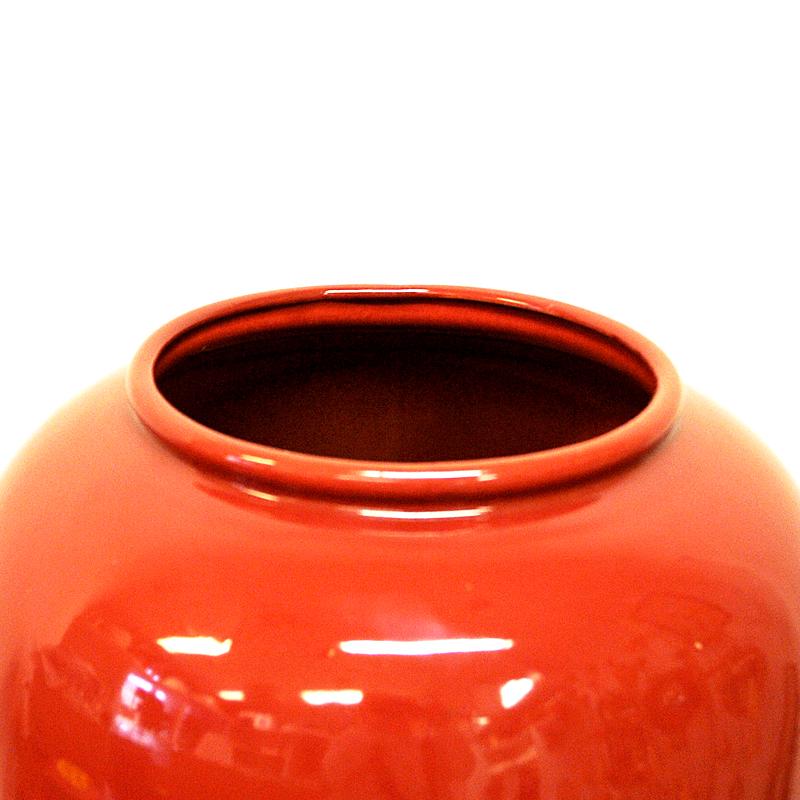 Red Vintage Vase by Scheurich 1970s, W. Germany In Good Condition In Stockholm, SE