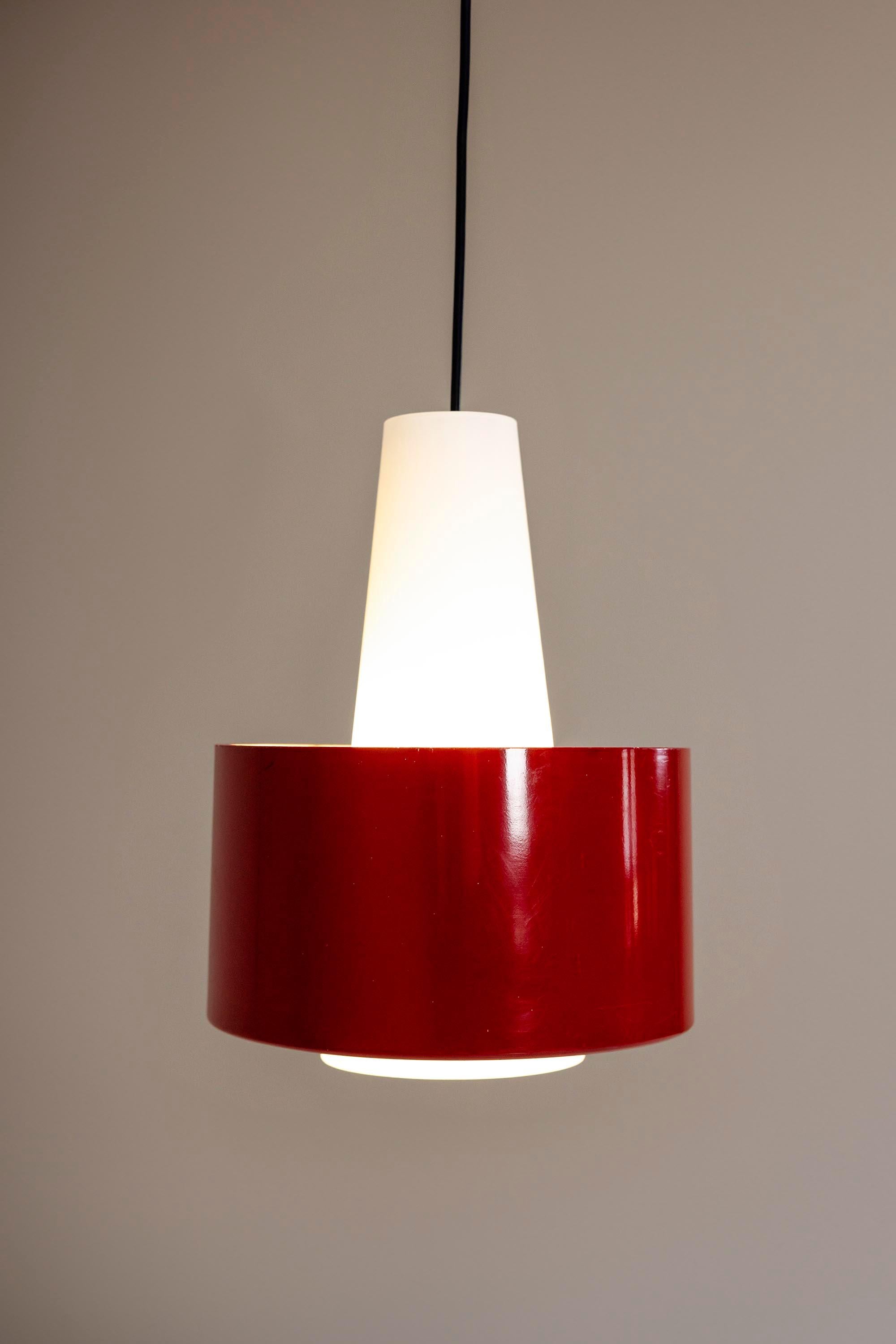 Métal Applique rouge modèle 2601 par Gaetano Sciolari pour Stilnovo, Italie, années 1950 en vente