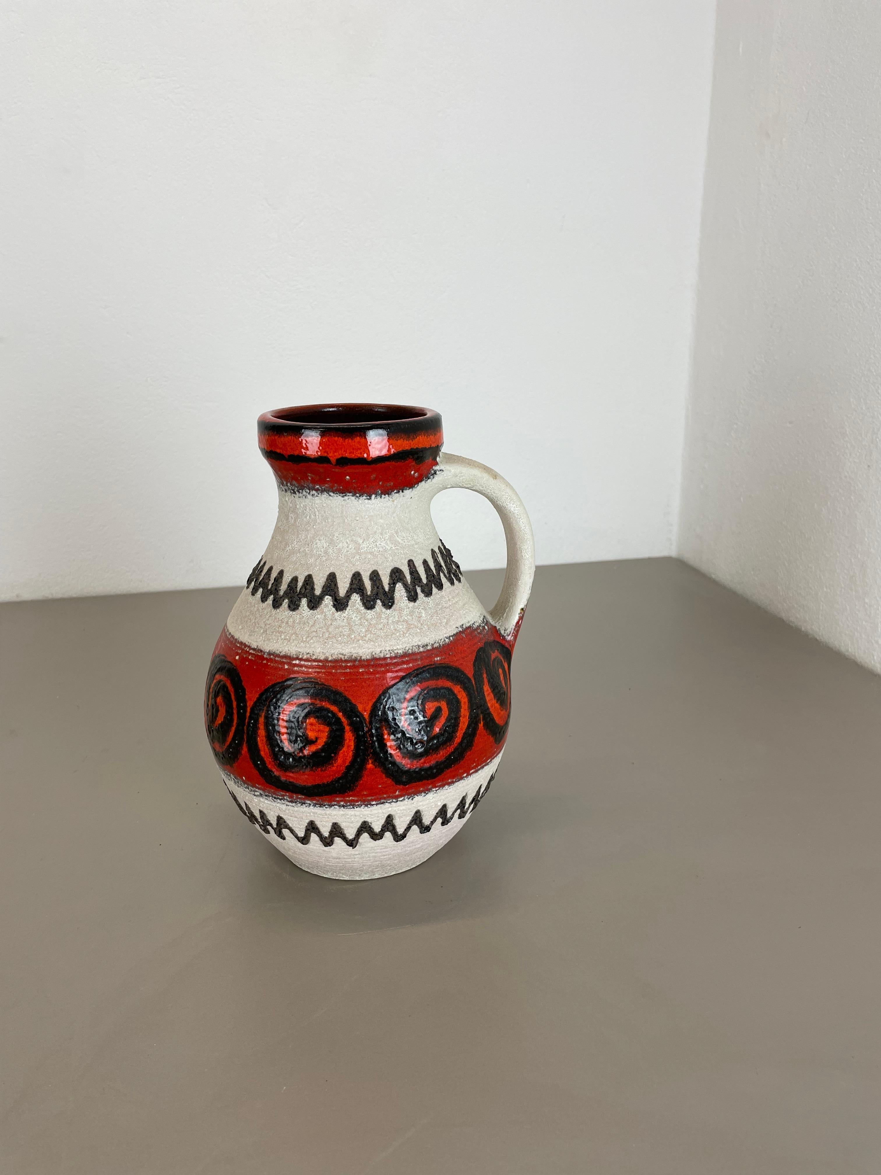 Mid-Century Modern red white Ceramic Brutalist Vase Fat Lava Carstens Tönnieshof, Germany, 1970s For Sale