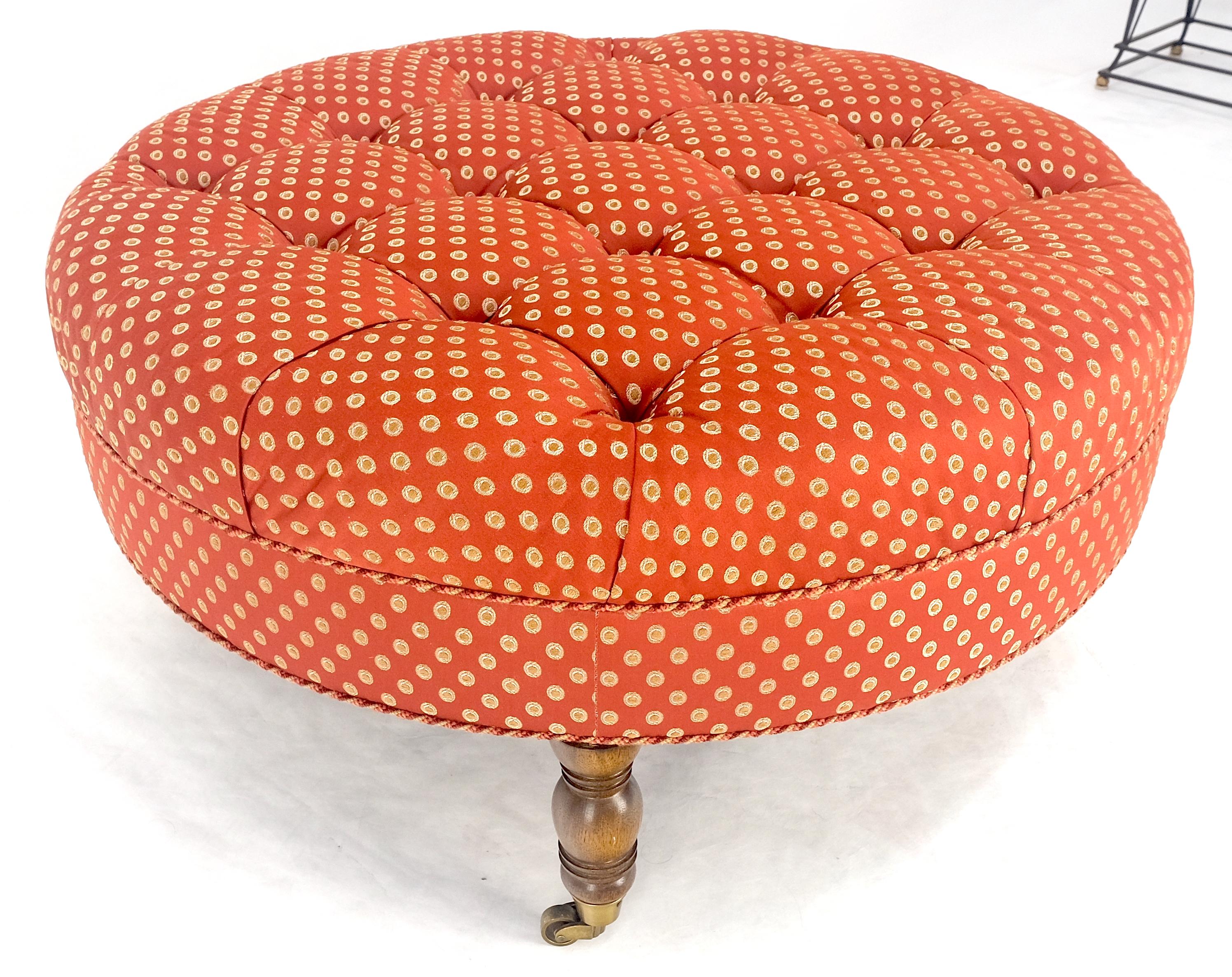Red White Tufted Upholstery Round Bech Pouf Hassock Ottoman Brass Castors MINT! In Good Condition In Rockaway, NJ