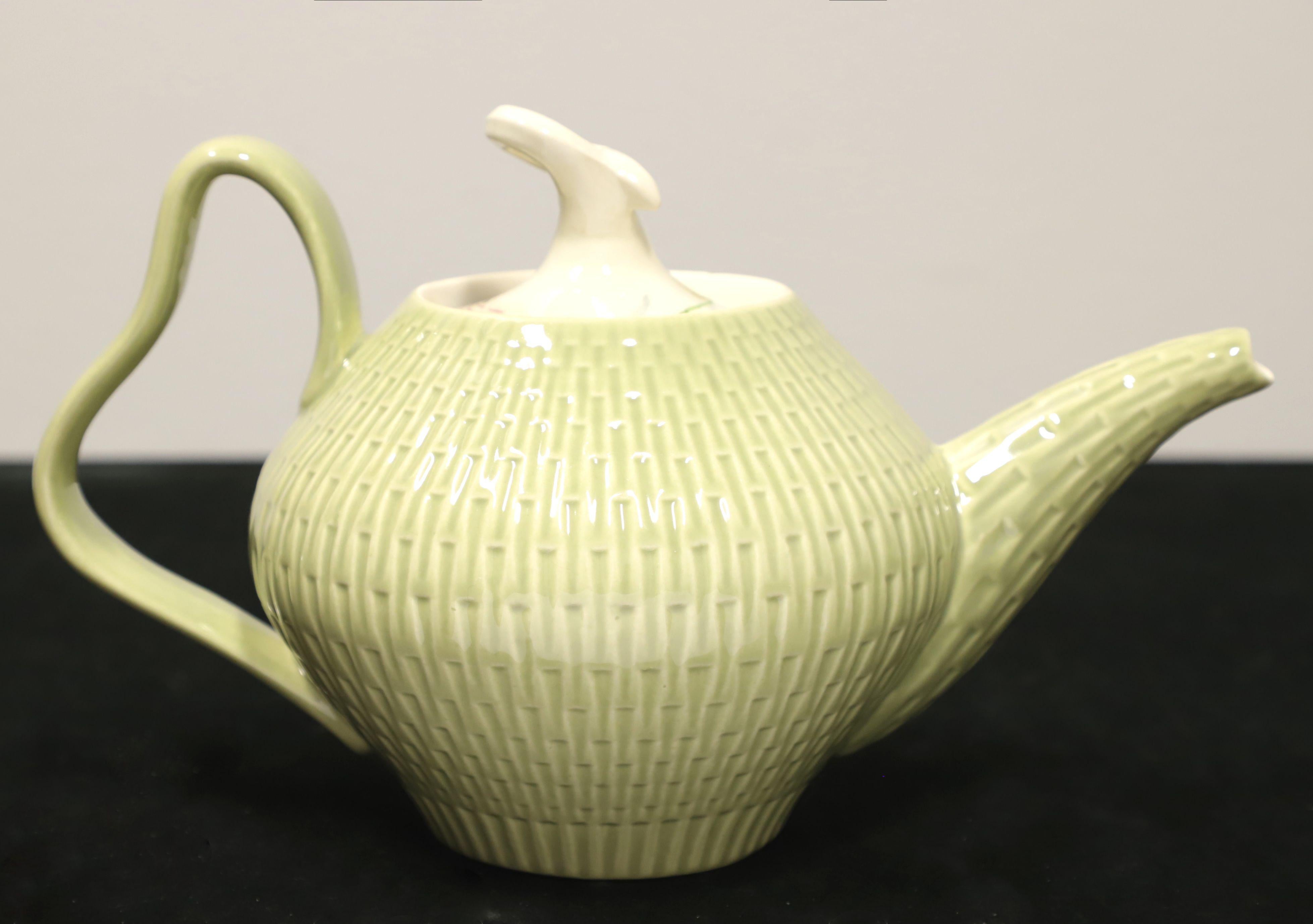red wing teapot