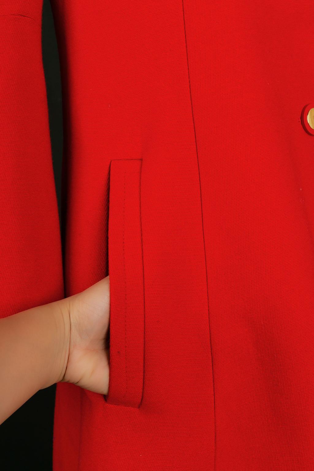Red Wool Coat, 1960/70 For Sale 3