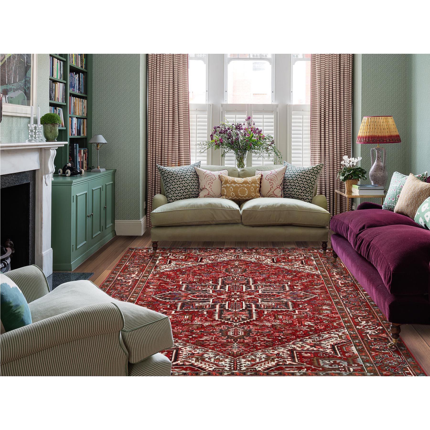 Ce fabuleux tapis noué à la main a été créé et conçu pour une résistance et une durabilité accrues. Ce tapis a été fabriqué à la main pendant des semaines selon la méthode traditionnelle qui est utilisée pour faire des
Taille exacte du tapis en