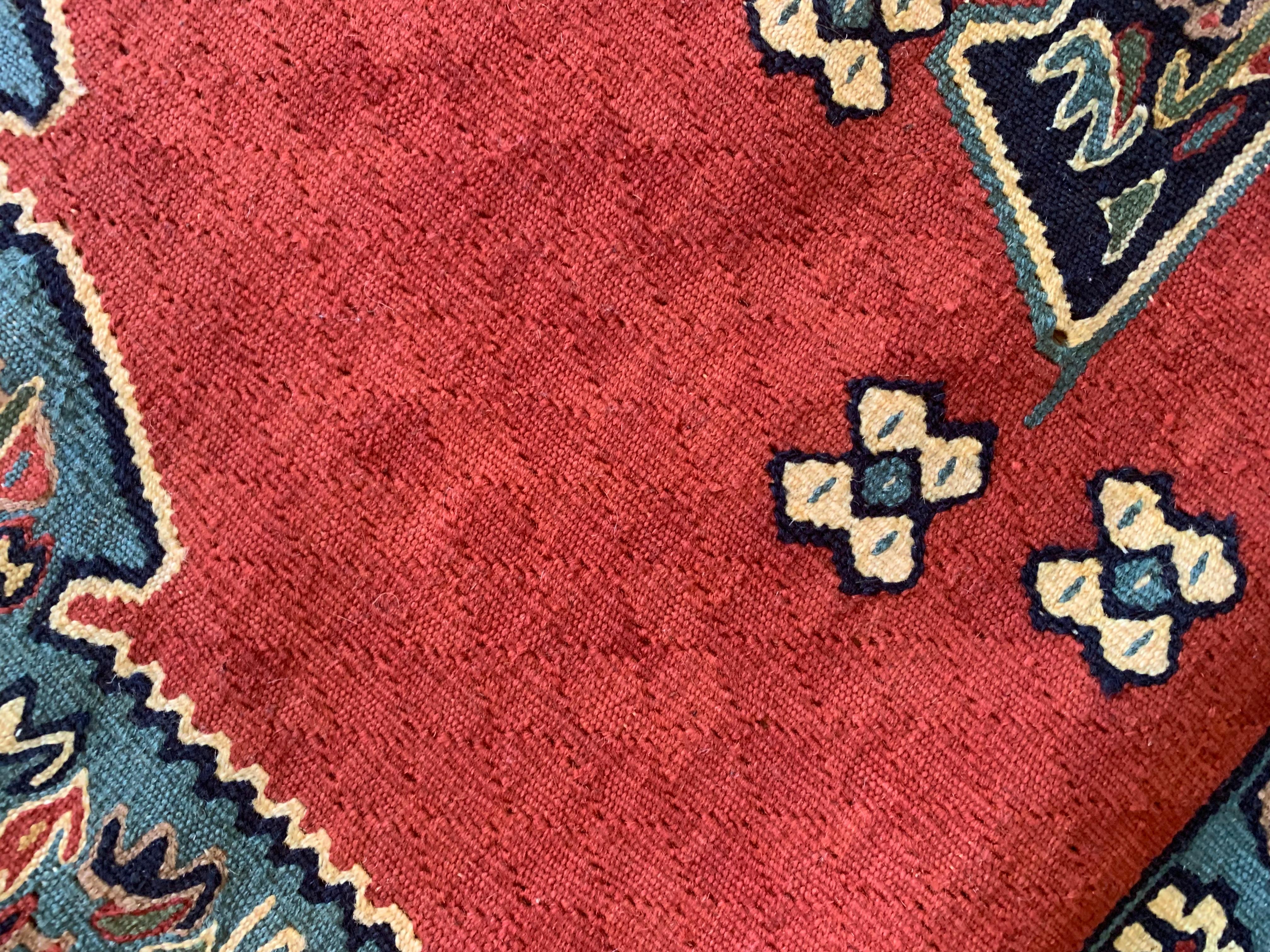 Handgewebter flach gewebter orientalischer Teppich aus roter Wolle, Kurdischer Kelim im Angebot 2