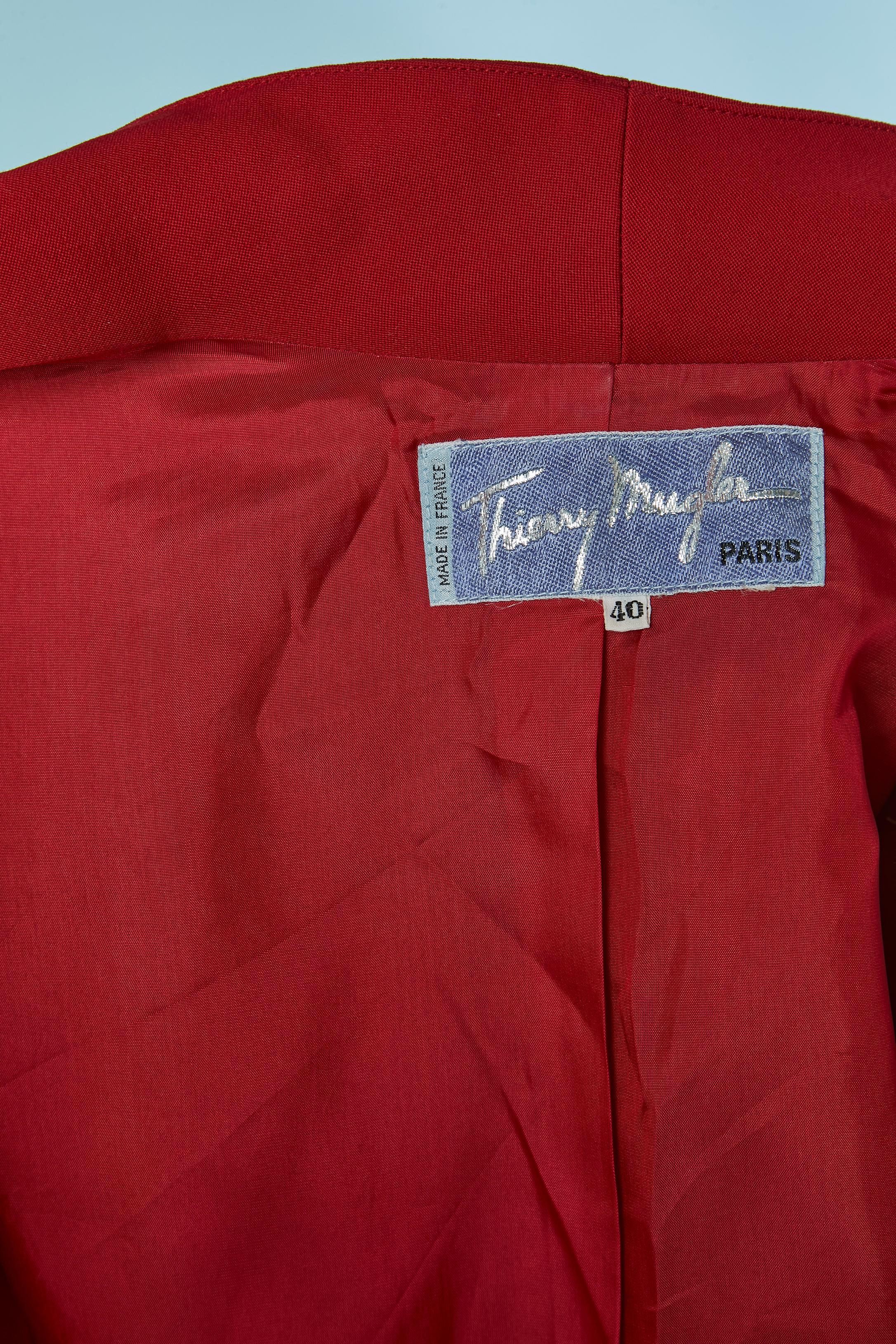 Giacca monopetto in lana rossa con lavorazione a taglio Thierry Mugler in vendita 2