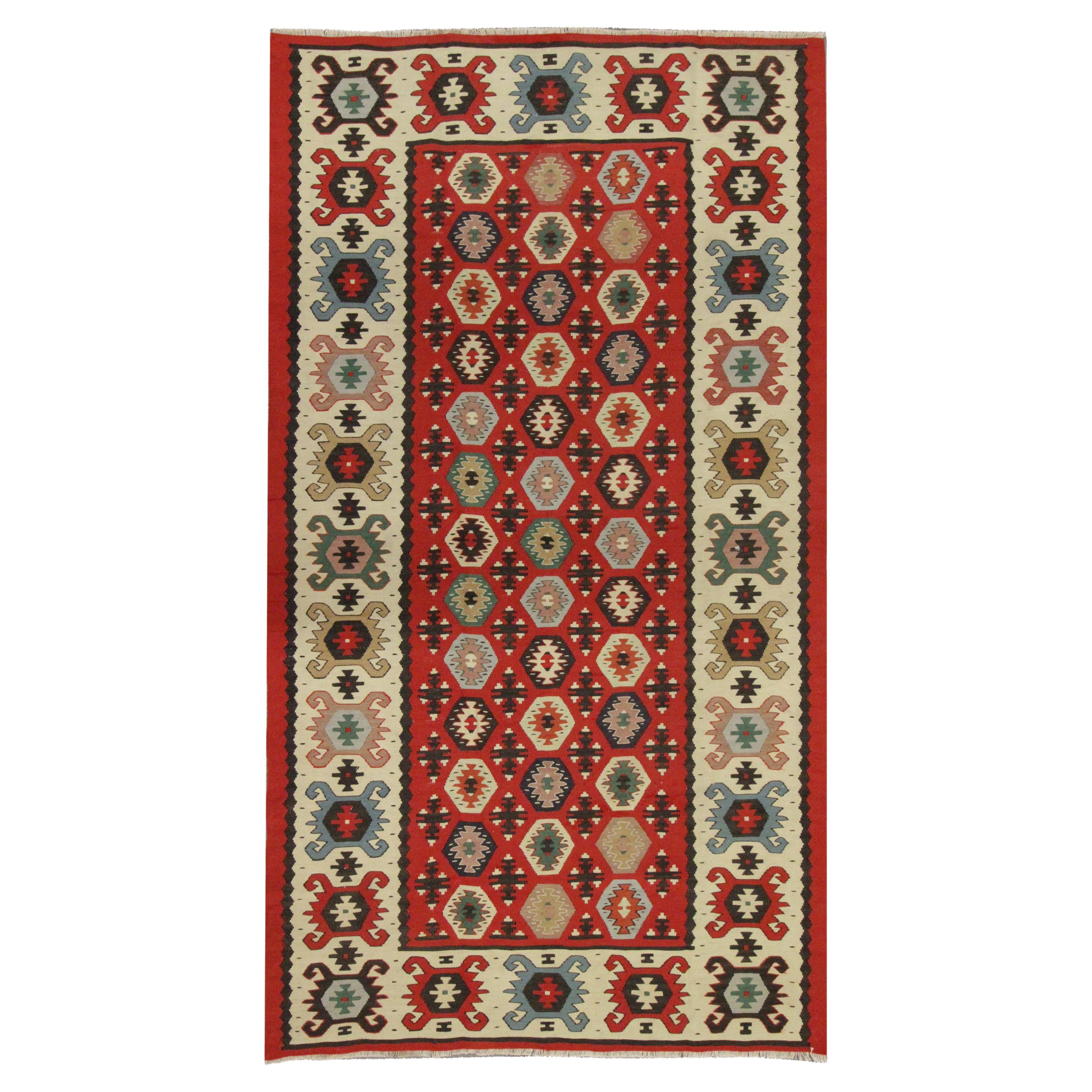 Türkischer handgewebter Teppich aus roter Wolle, Sarkoy-Kelim-Teppich