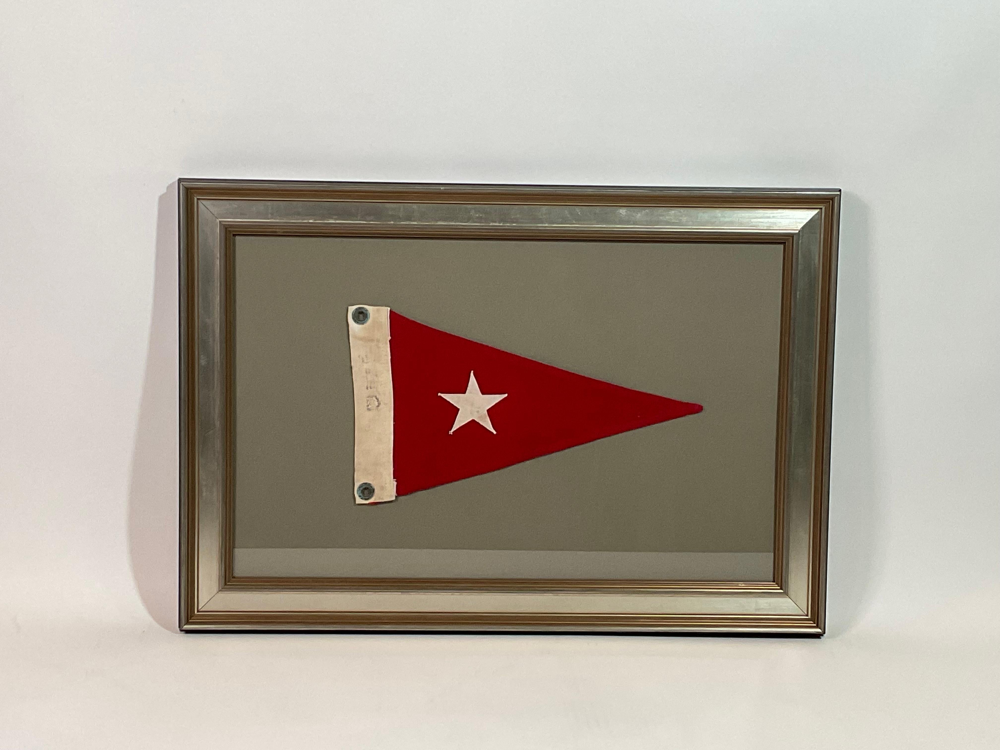 Red Yachting Flag with a Star im Zustand „Gut“ im Angebot in Norwell, MA