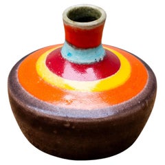 Vaso in ceramica rossa, gialla, blu e arancione di Bruno Gambone, Italia, 1950 ca.